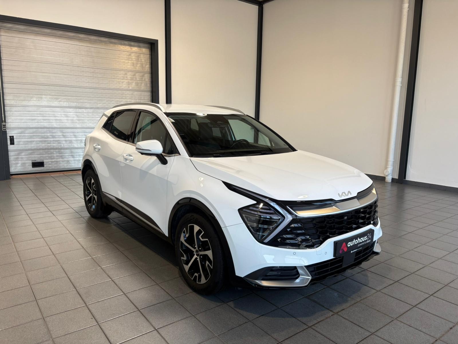 Kia Sportage SUV / Crossover / Geländewagen KIA Sportage 1.6 CRDi EcoDynamics+ Spirit DCT Sports Utility Vehicle #1