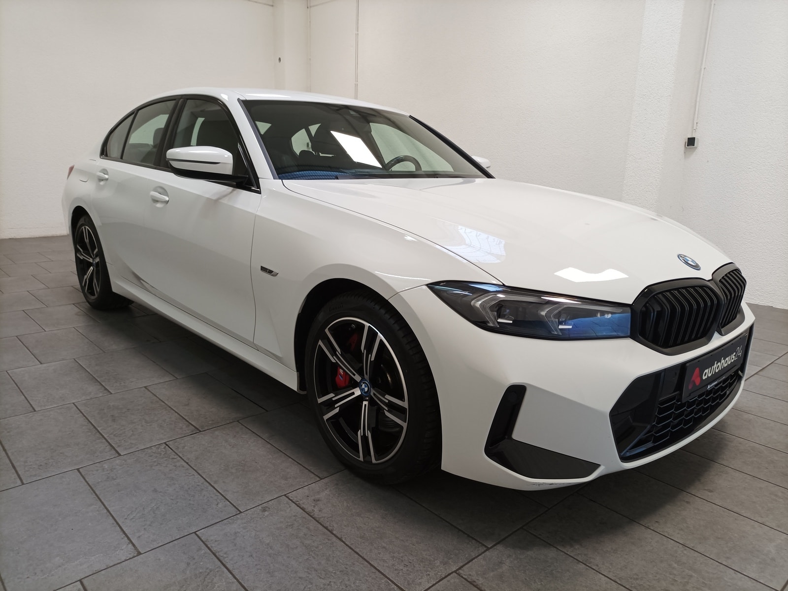 BMW 3er-Reihe Limousine BMW 3er-Reihe 320e Automatik Limousine #1