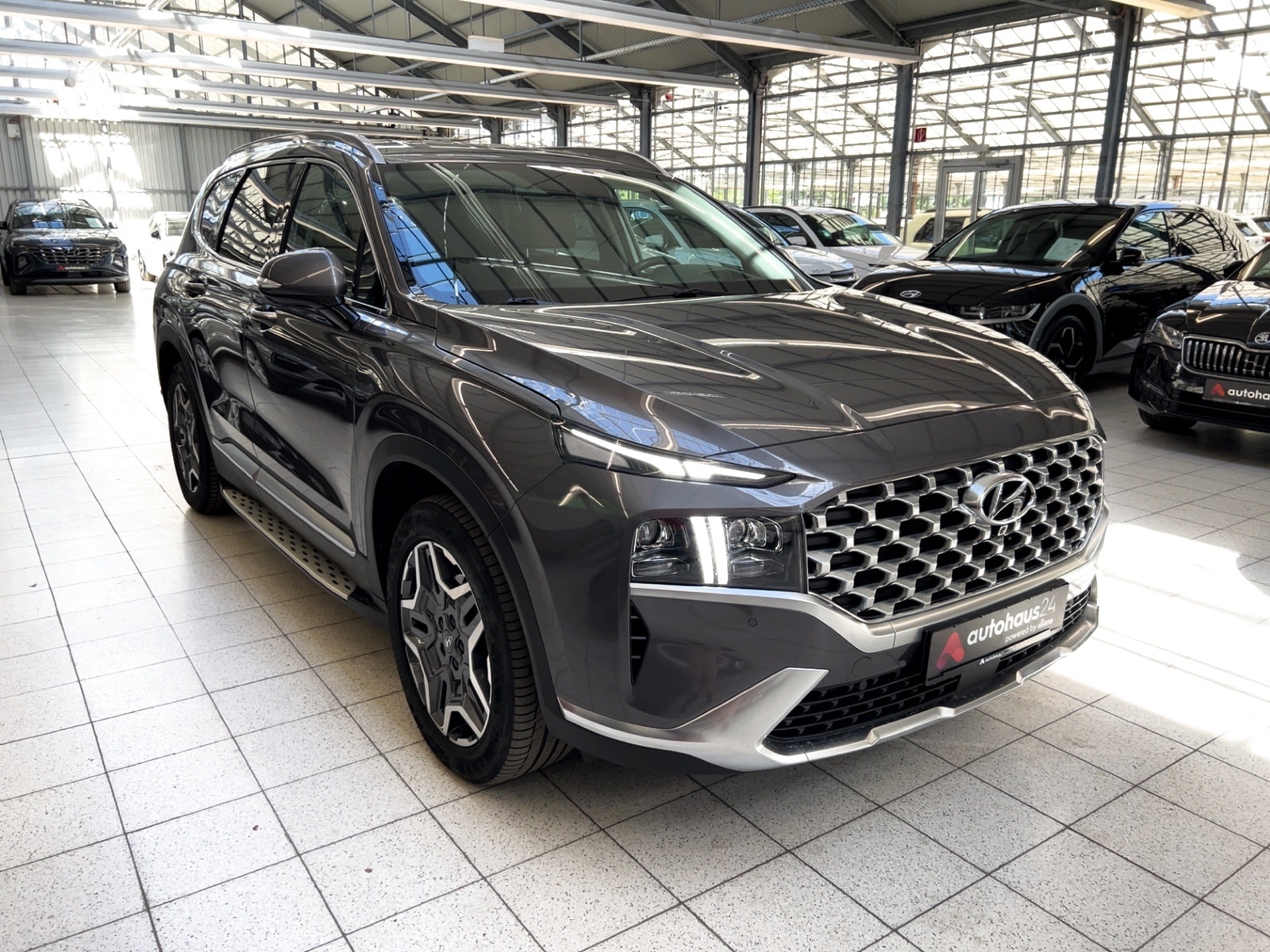 Hyundai Santa Fe SUV / Crossover / Geländewagen HYUNDAI Santa Fe 1.6 T-GDI Plug-in Hybrid 4WD Auto Sports Utility Vehicle #1