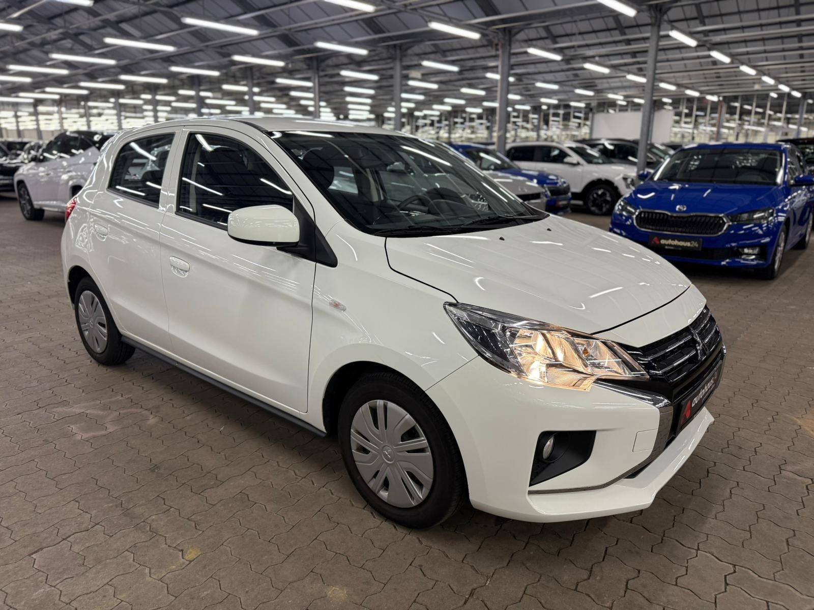 Mitsubishi Space Star Schräghecklimousine MITSUBISHI Space Star 1.2 MIVEC Select Schräghecklimousine #1