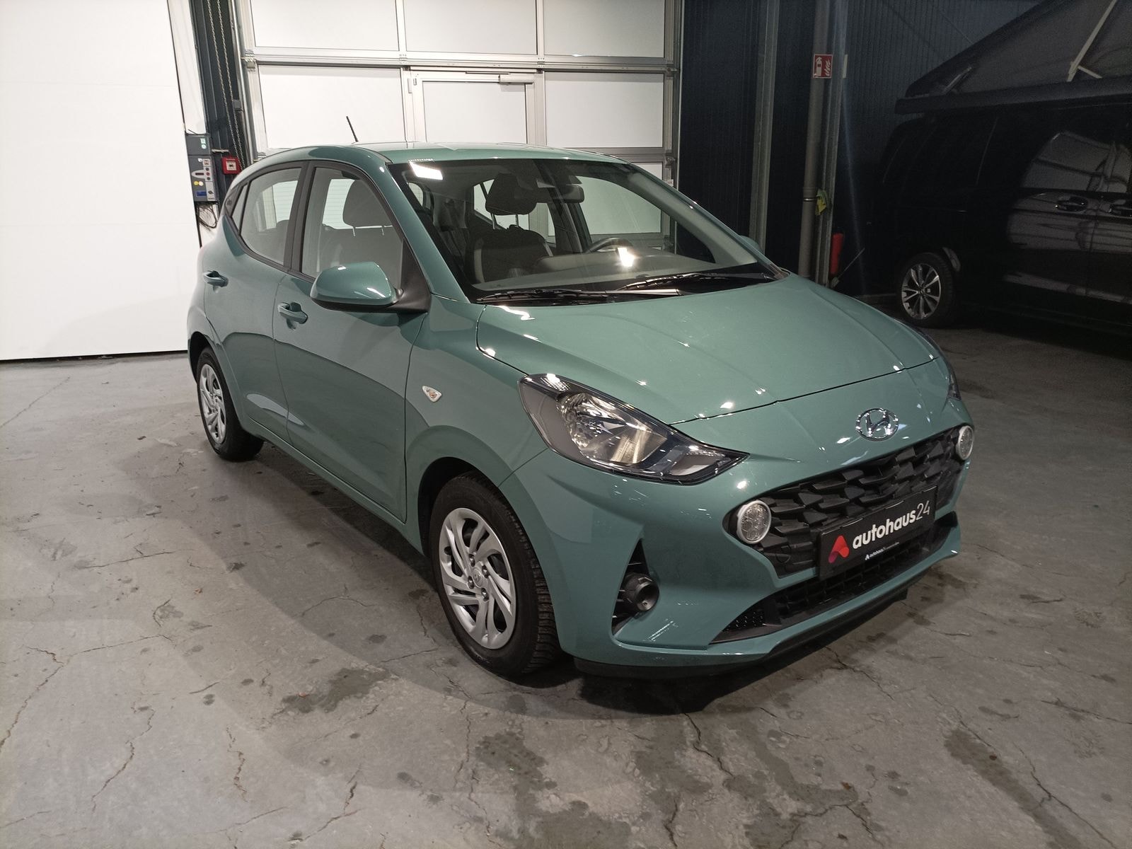 Hyundai i10 Schräghecklimousine HYUNDAI i10 1.0 Select Schräghecklimousine #1