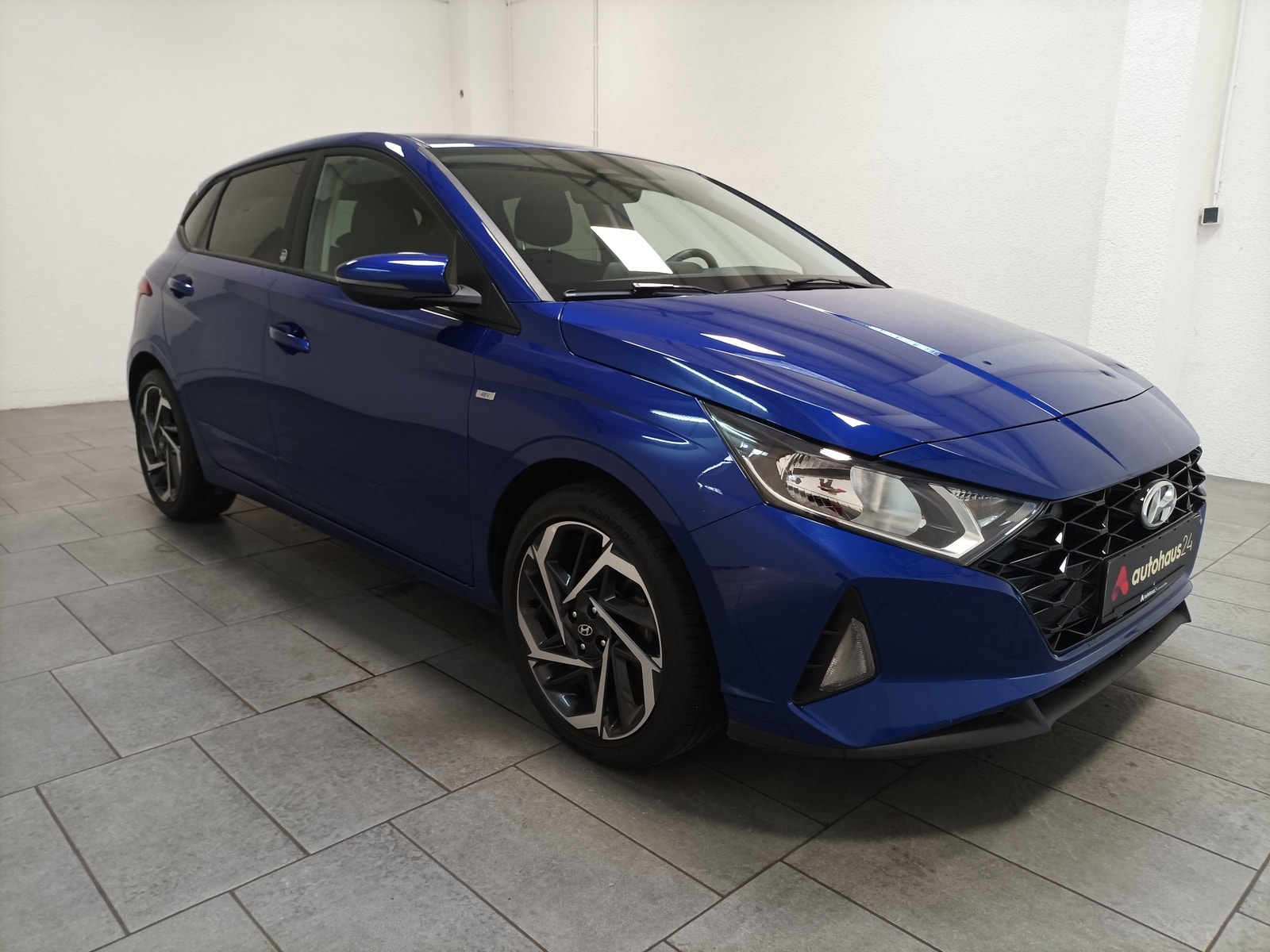 Hyundai i20 Limousine HYUNDAI i20 1.0 T-GDI 74kW Hybrid DCT Edition 30+ Schräghecklimousine #1