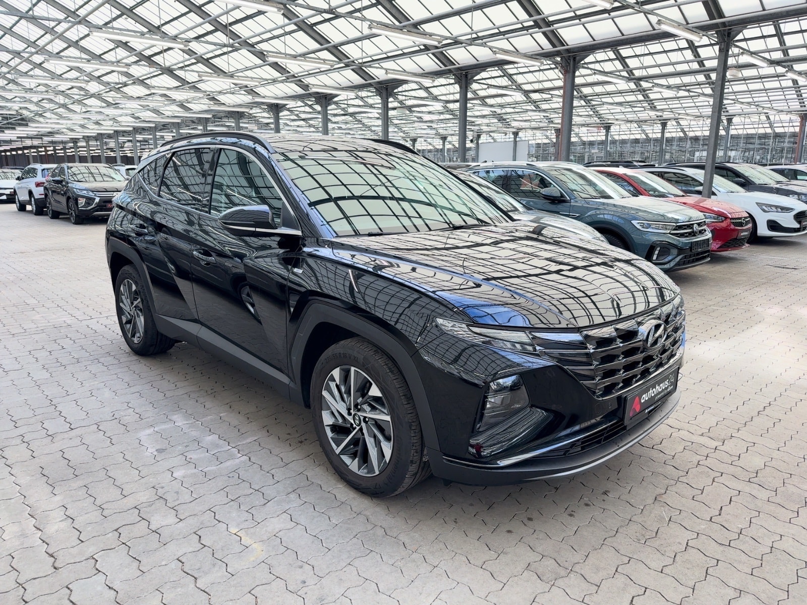 Hyundai Tucson SUV / Crossover / Geländewagen HYUNDAI Tucson 1.6 T-GDI 48V Trend DCT Sports Utility Vehicle #1