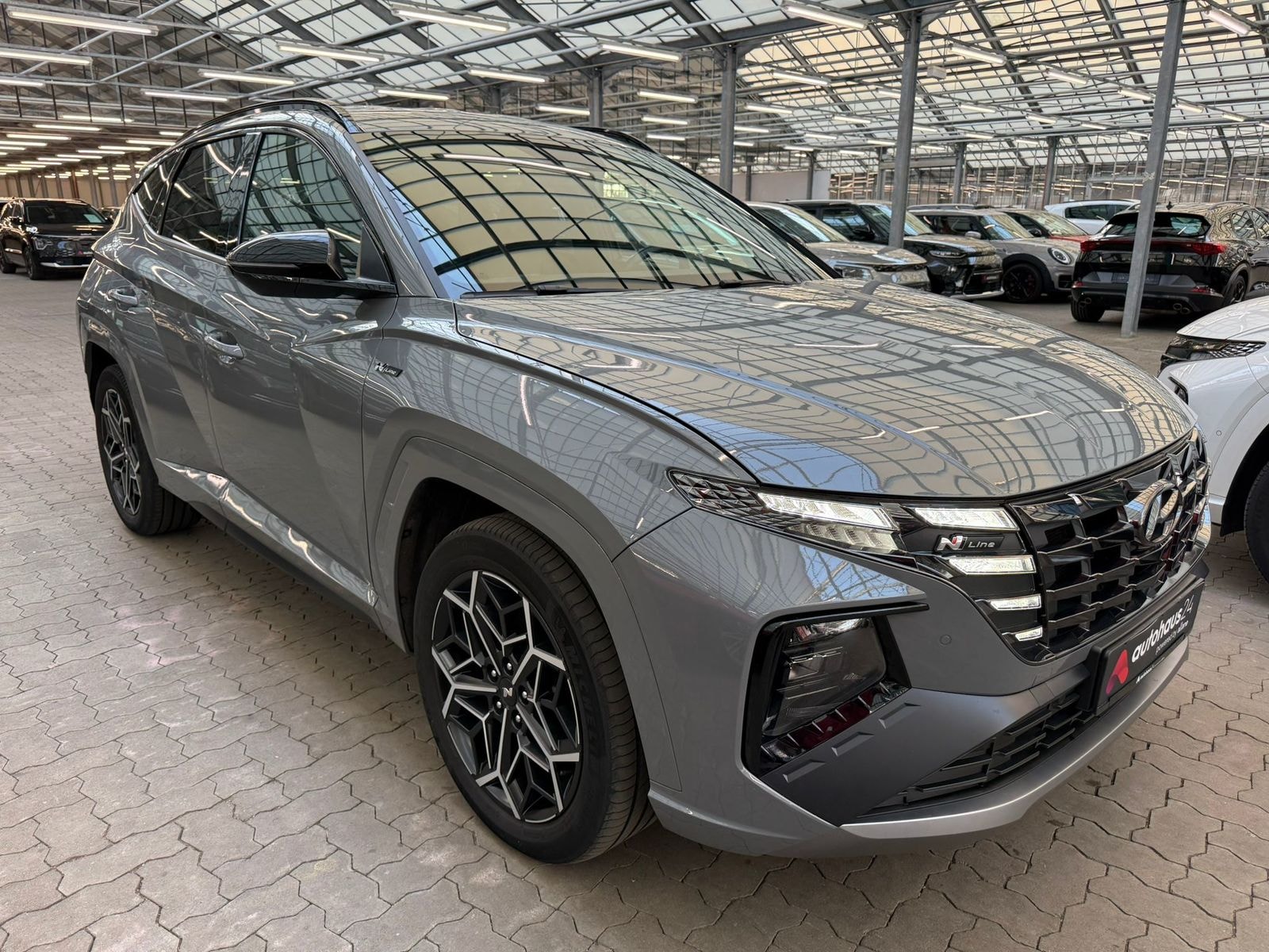 Hyundai Tucson SUV / Crossover / Geländewagen HYUNDAI Tucson 1.6 T-GDI Plug-in Hybrid 4WD Auto Sports Utility Vehicle #1