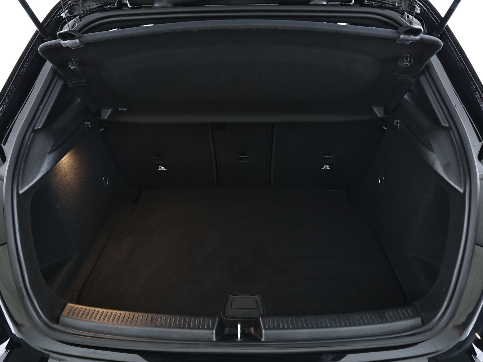 Mercedes Benz A-Klasse Limousine A 180 AMG Line (EURO 6d) #6
