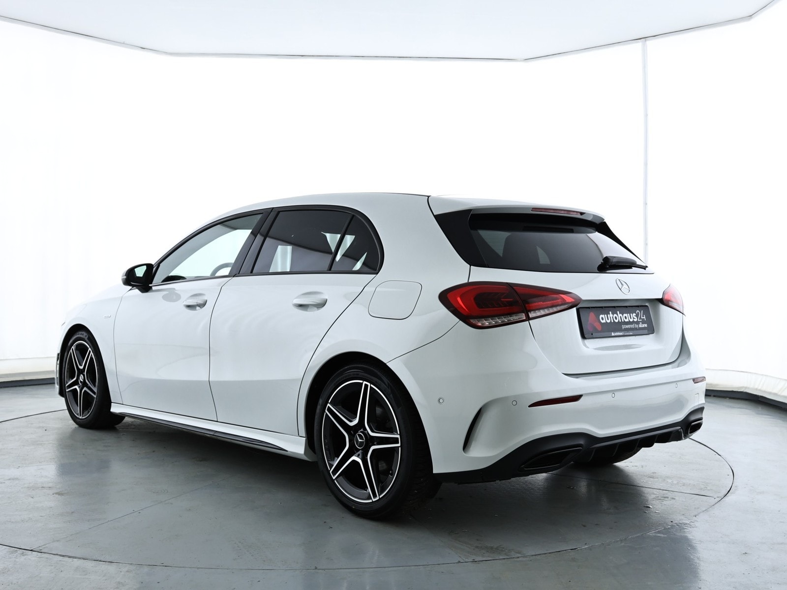 Mercedes Benz A-Klasse Limousine A 200 AMG Line Edition 2021 #4