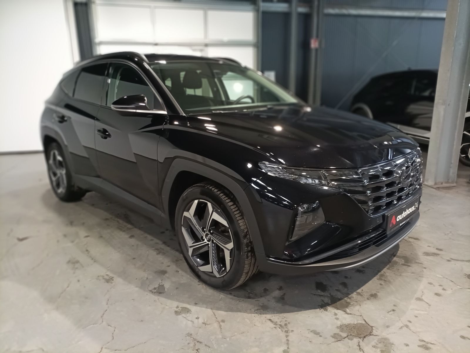 Hyundai Tucson SUV / Crossover / Geländewagen HYUNDAI Tucson 1.6 T-GDI Plug-in Hybrid 4WD Auto Sports Utility Vehicle #1