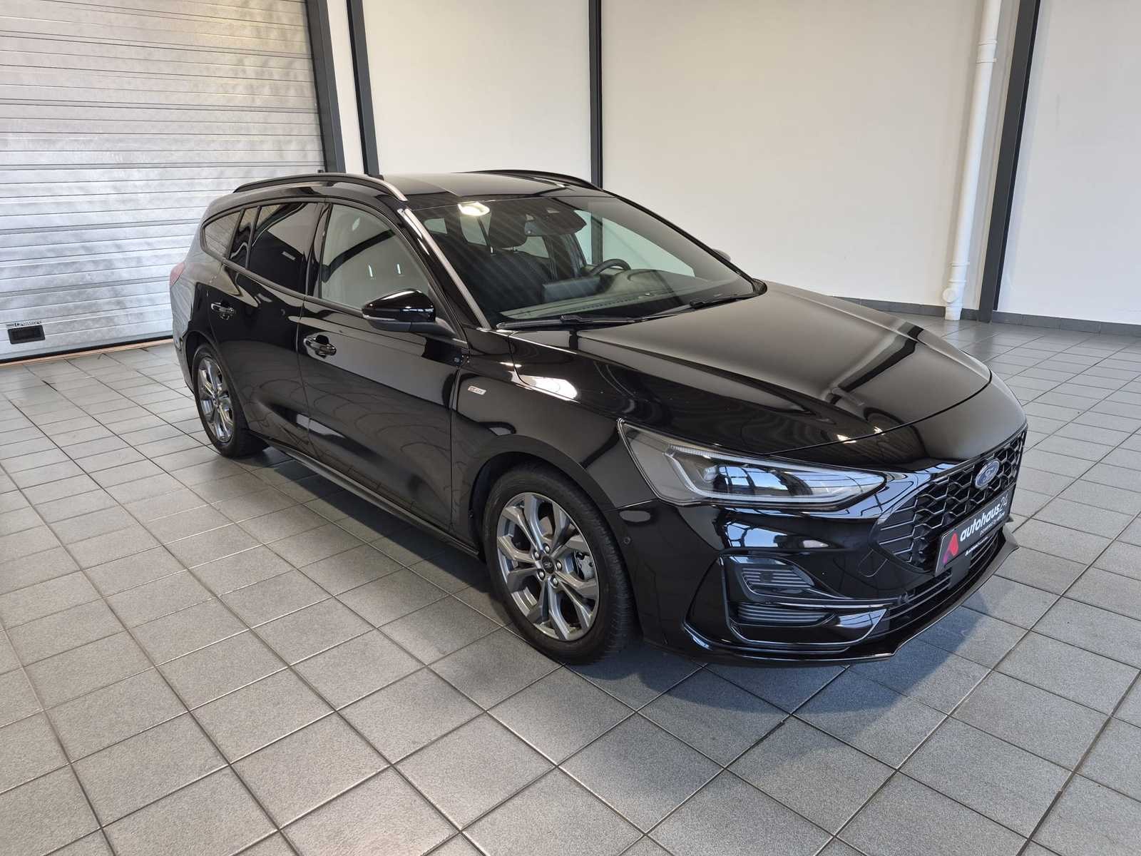 Ford Focus Kombi FORD Focus 1,0 EcoBoost Hybrid 114kW ST-Line X Tur. Kombi #1