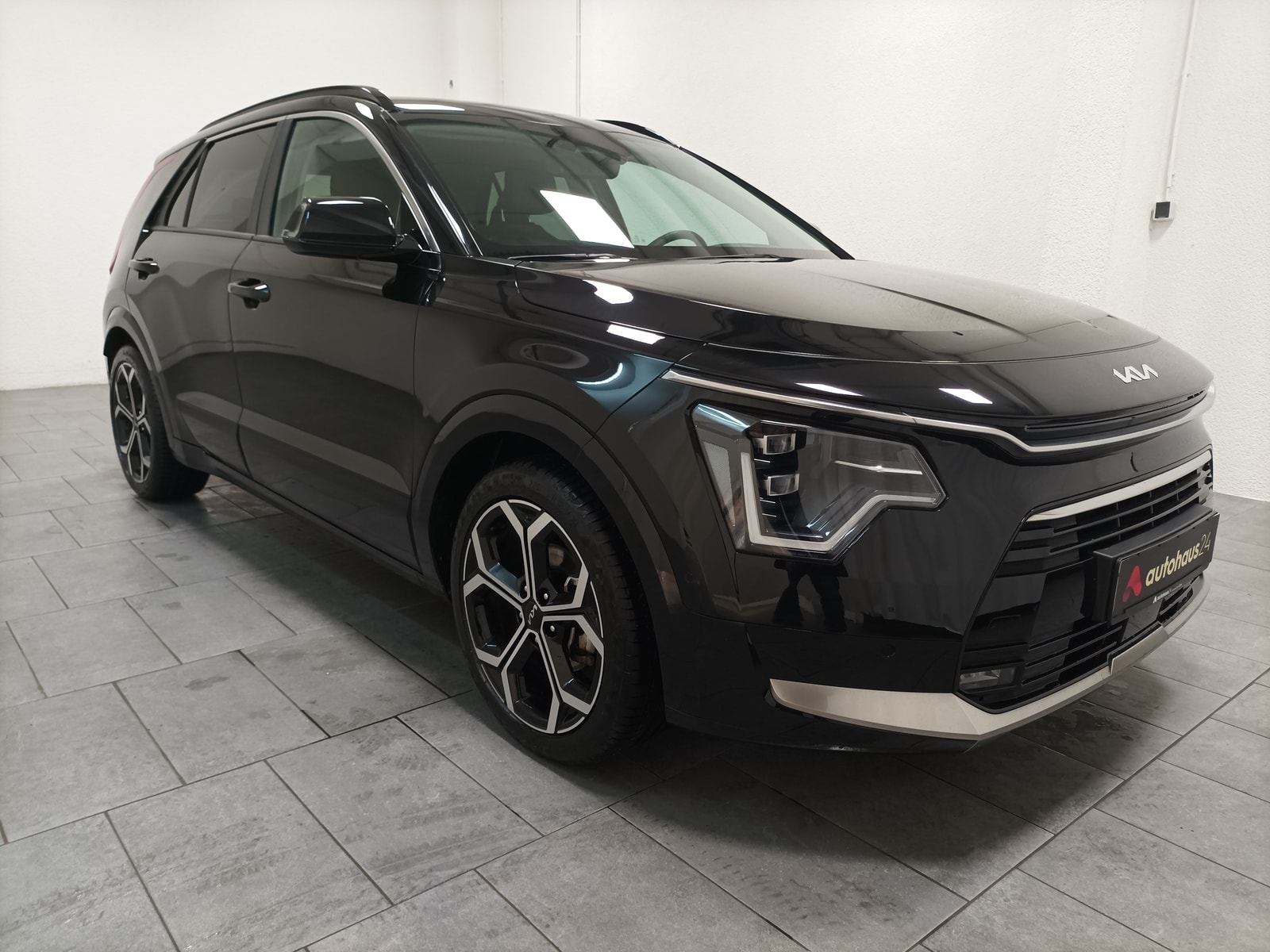 Kia Niro SUV / Crossover / Geländewagen KIA Niro 1.6 GDI Plug-in Hybrid Spirit Schräghecklimousine #1