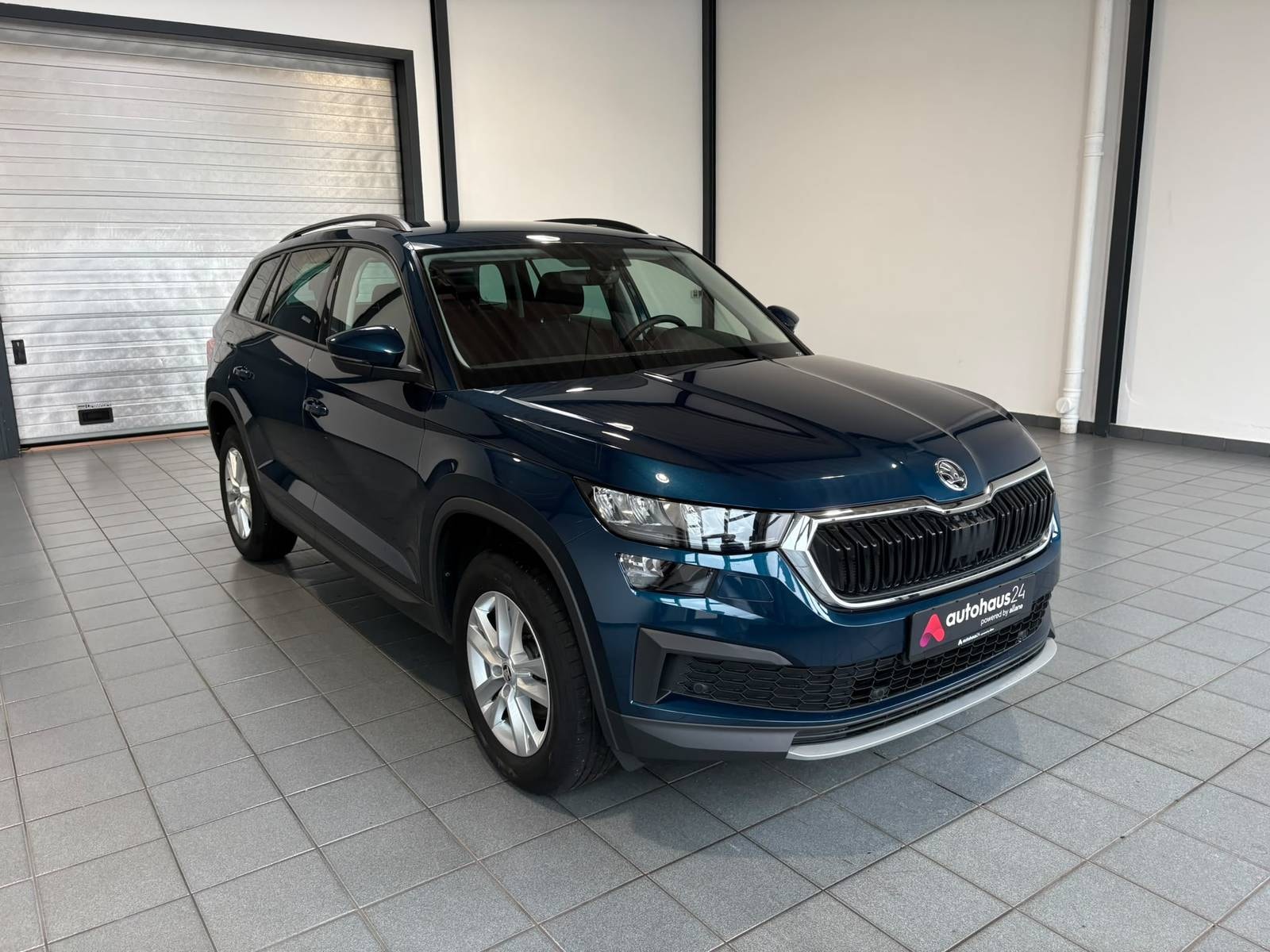 ŠKODA Kodiaq SUV / Crossover / Geländewagen SKODA Kodiaq 1.5 TSI ACT AMBITION Sports Utility Vehicle #1