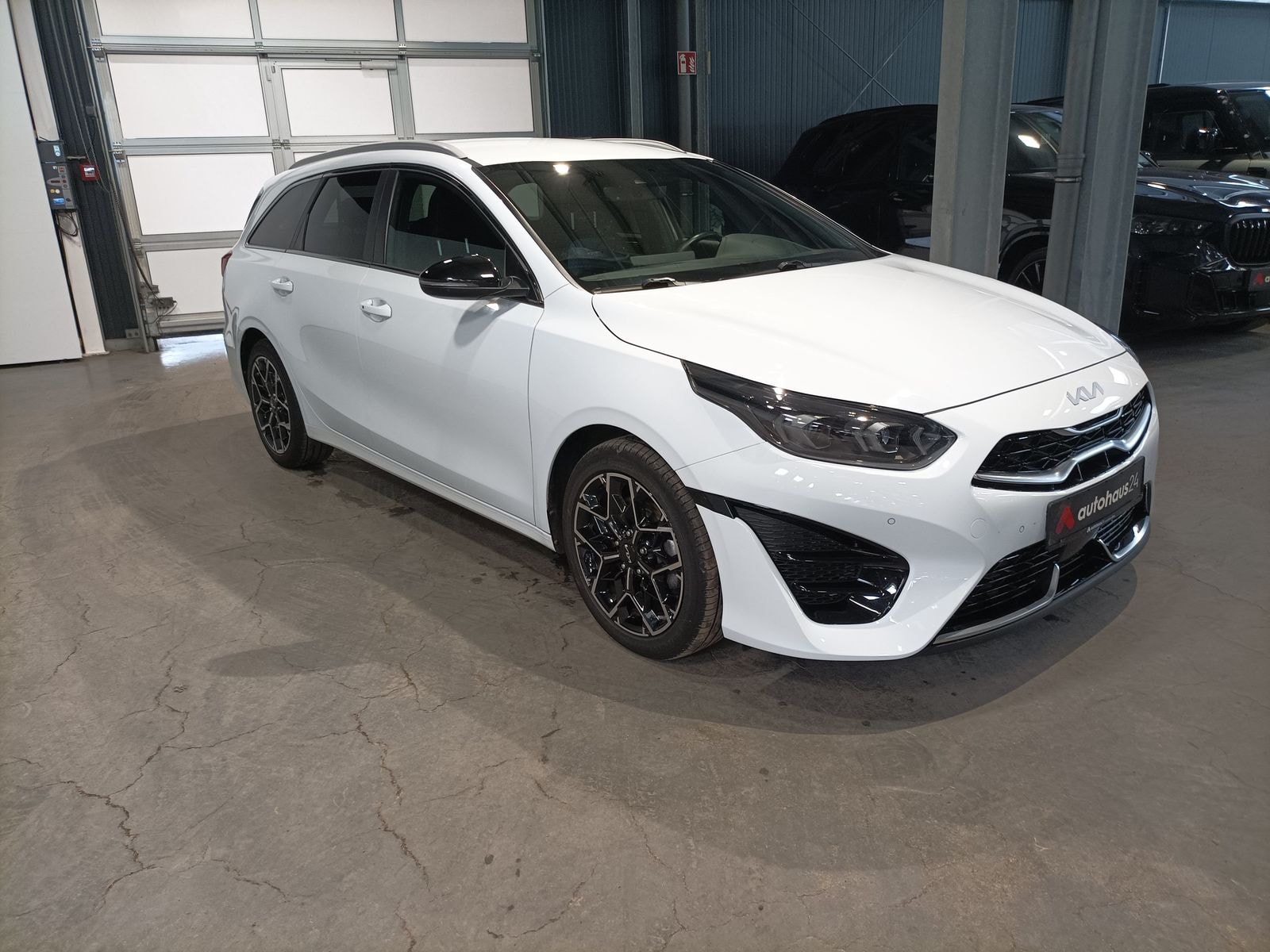 Kia Ceed Kombi KIA Ceed 1.6 CRDi MHEV 100kW GT-line SW Kombi #1