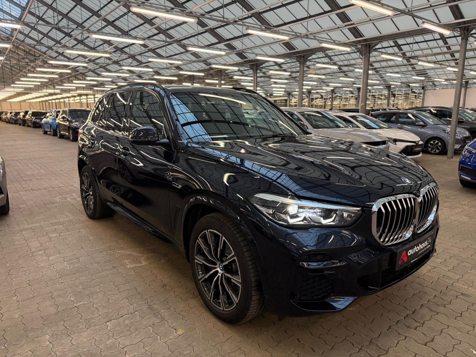 BMW X5 SUV / Crossover / Geländewagen BMW X5 xDrive45e Sports Utility Vehicle #1