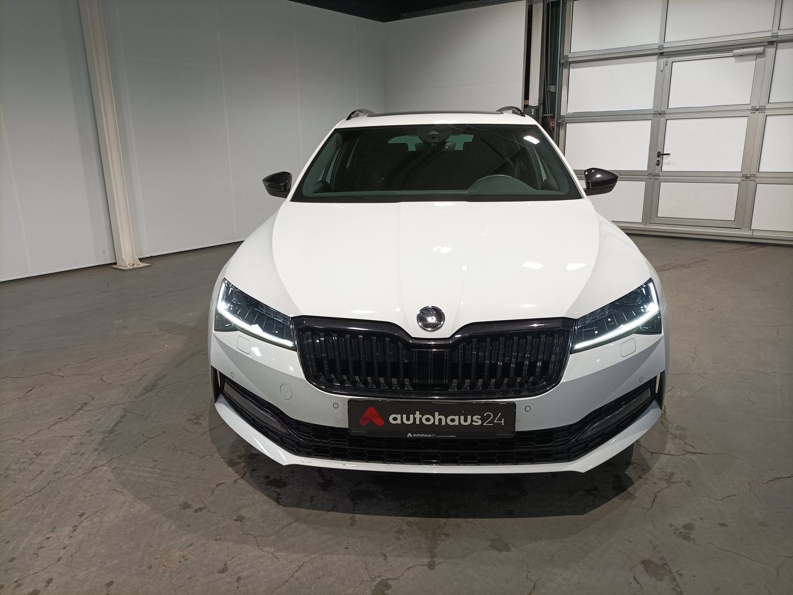Skoda Superb Kombi Superb Combi 2.0 TDI Sportline (EURO 6d) #2