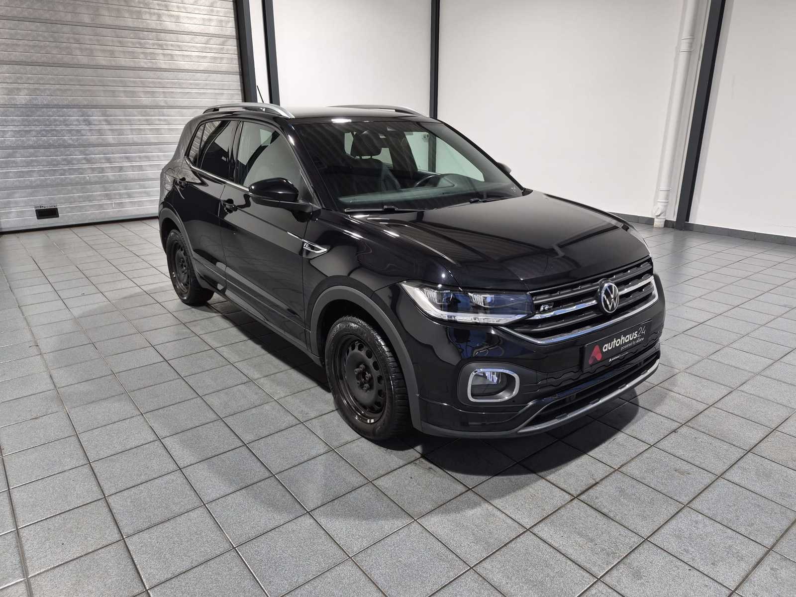 Volkswagen T-Cross SUV / Crossover / Geländewagen VOLKSWAGEN T-Cross 1.5 TSI OPF DSG Style Sports Utility Vehicle #1