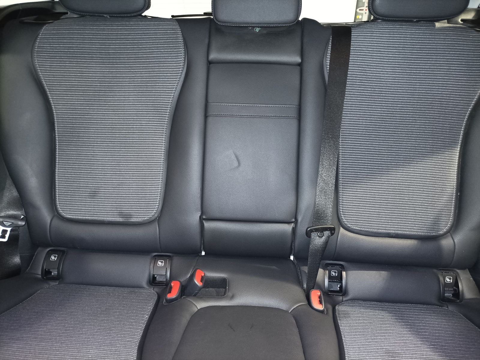 Mercedes Benz GLC-Klasse SUV GLC 220 d Avantgarde 4Matic #15