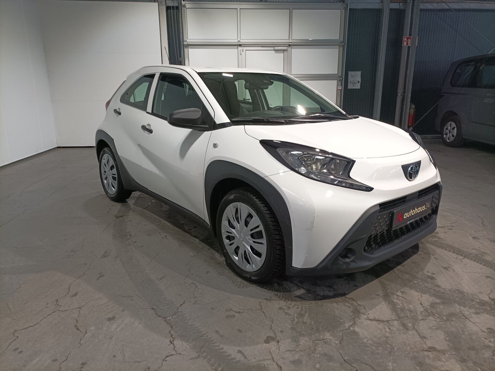 Toyota AYGO Schräghecklimousine TOYOTA Aygo X 1.0-l-VVT-i Sports Utility Vehicle #1