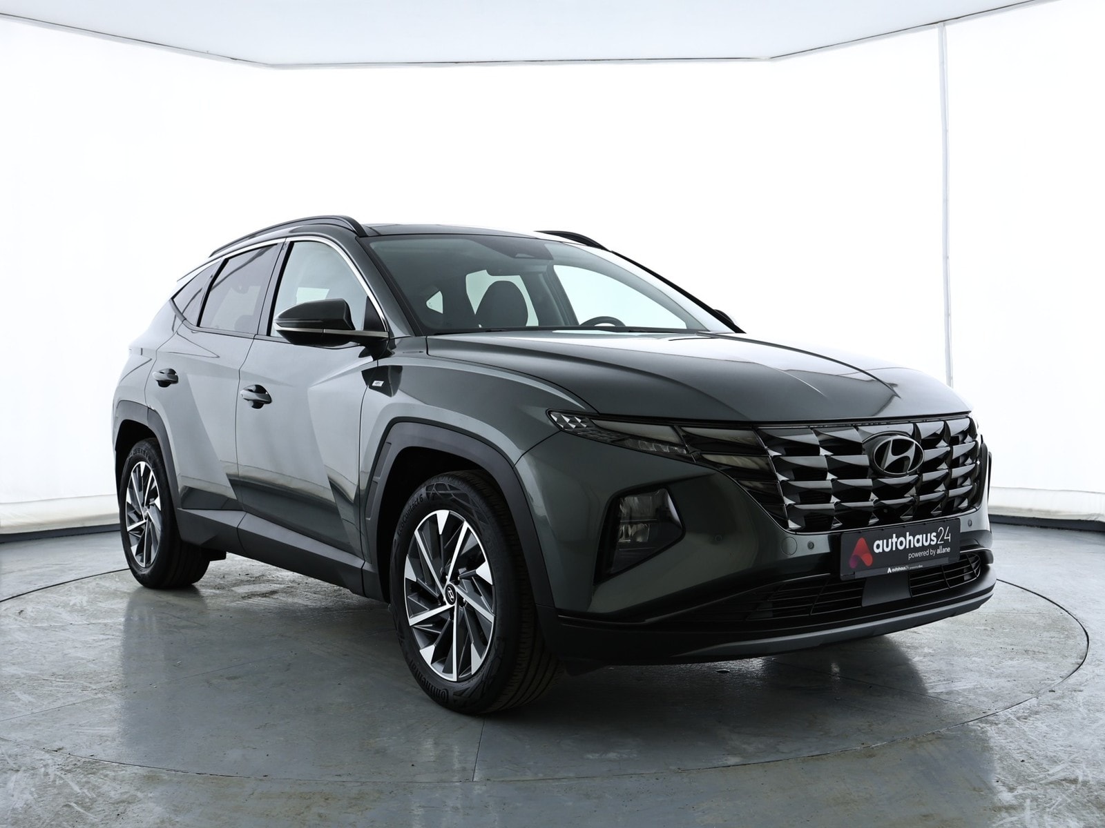 Hyundai Tucson SUV / Crossover / Geländewagen HYUNDAI Tucson 1.6 T-GDI 132kW 48V Trend DCT 4WD Sports Utility Vehicle #1