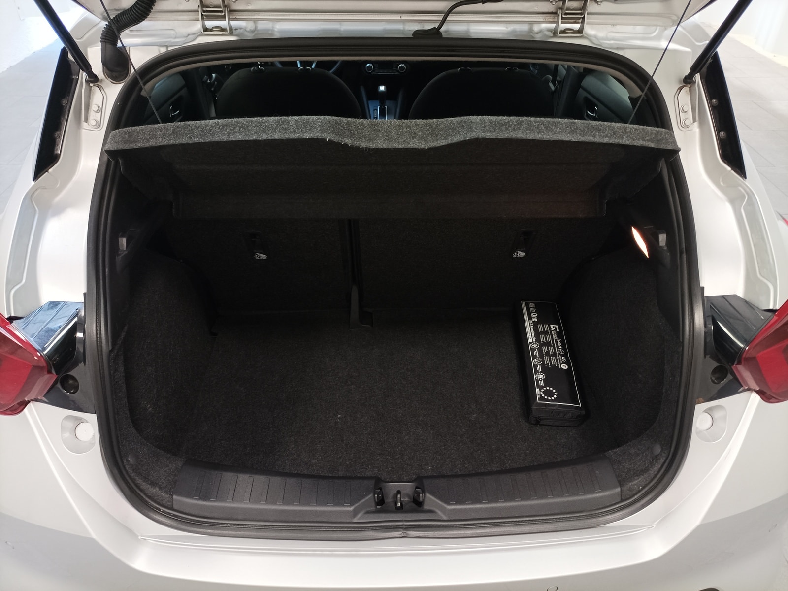 Nissan Micra Schräghecklimousine Micra 1.0 IG-T N-Way (Start/Stopp)(EURO 6d) N-Way #6