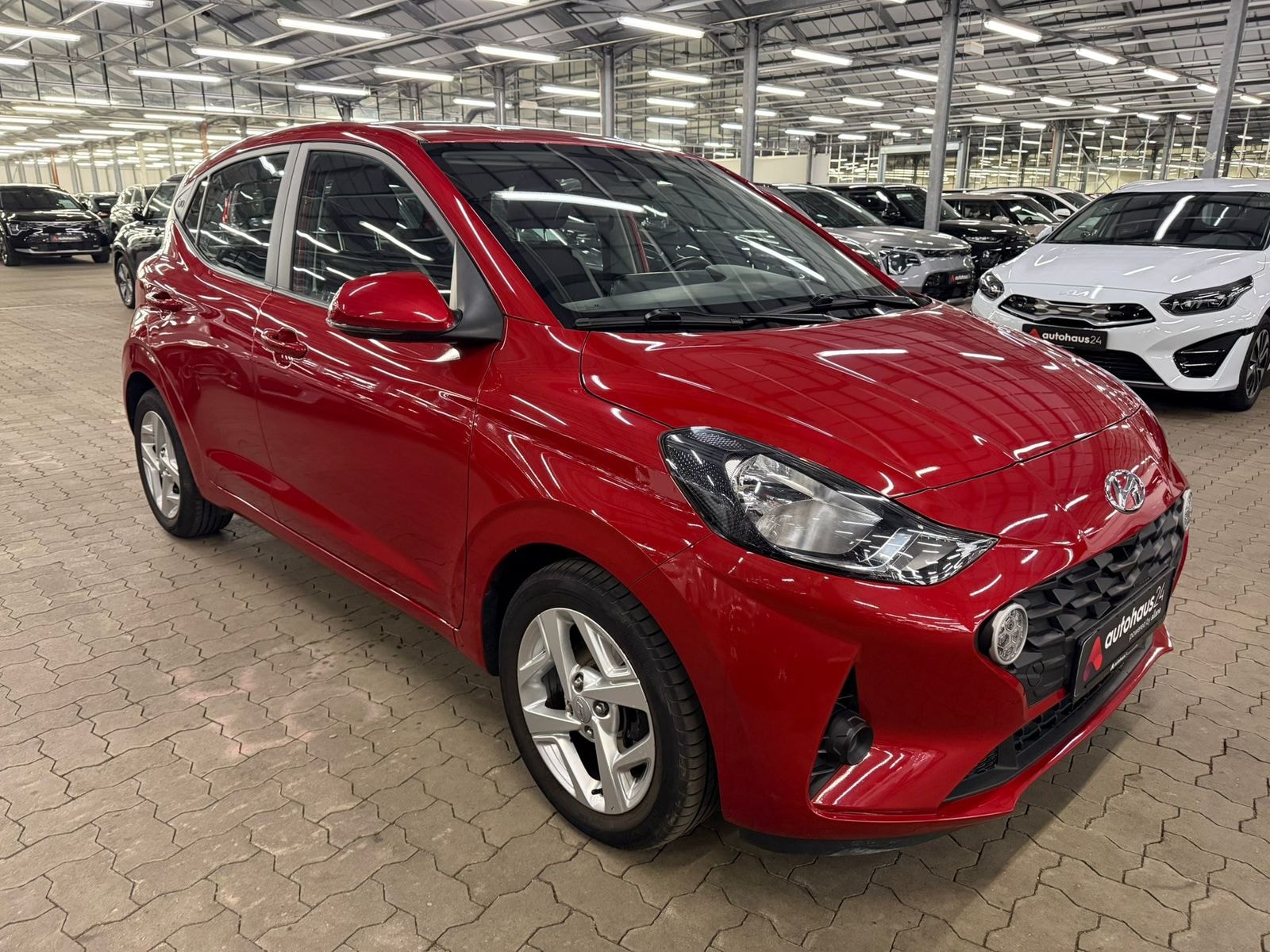 Hyundai i10 Schräghecklimousine HYUNDAI i10 1.2 Trend Schräghecklimousine #1