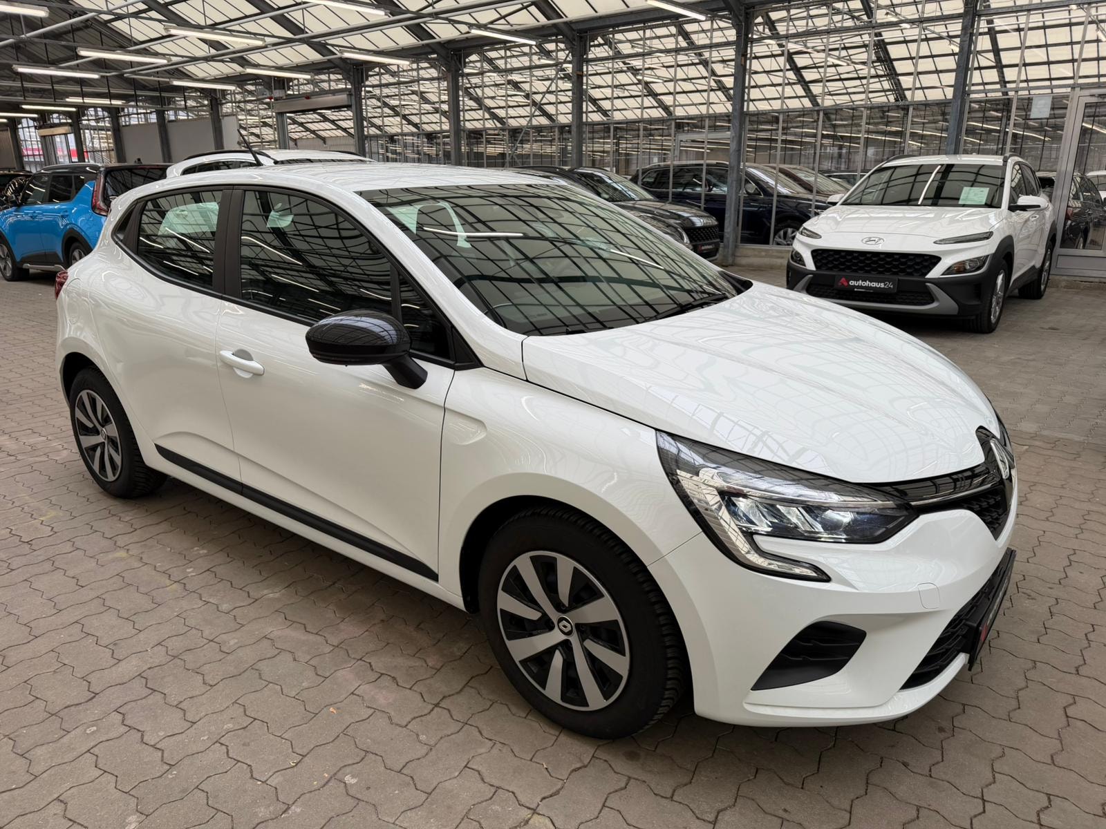 Renault Clio Schräghecklimousine RENAULT Clio SCe 65 Equilibre Schräghecklimousine #1