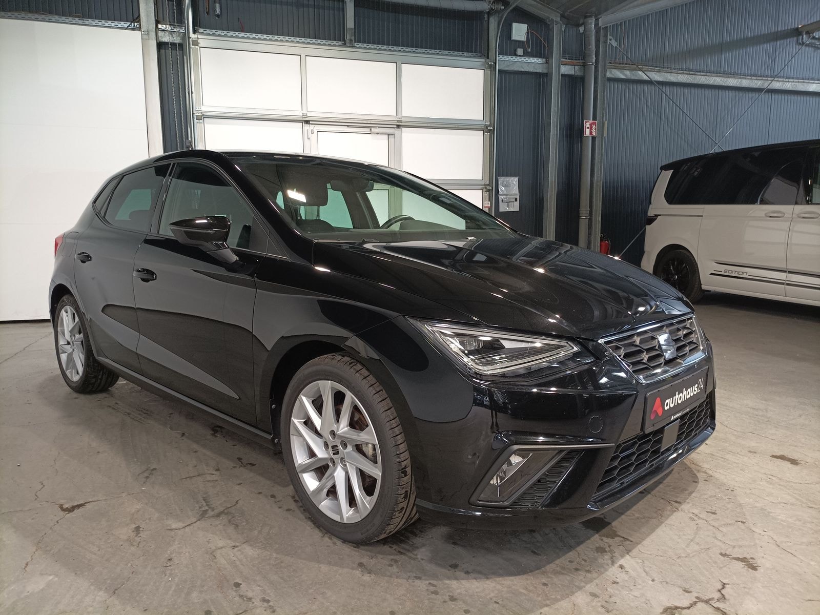 SEAT Ibiza Schräghecklimousine SEAT Ibiza 1.0 TSI 81kW FR DSG Schräghecklimousine #1
