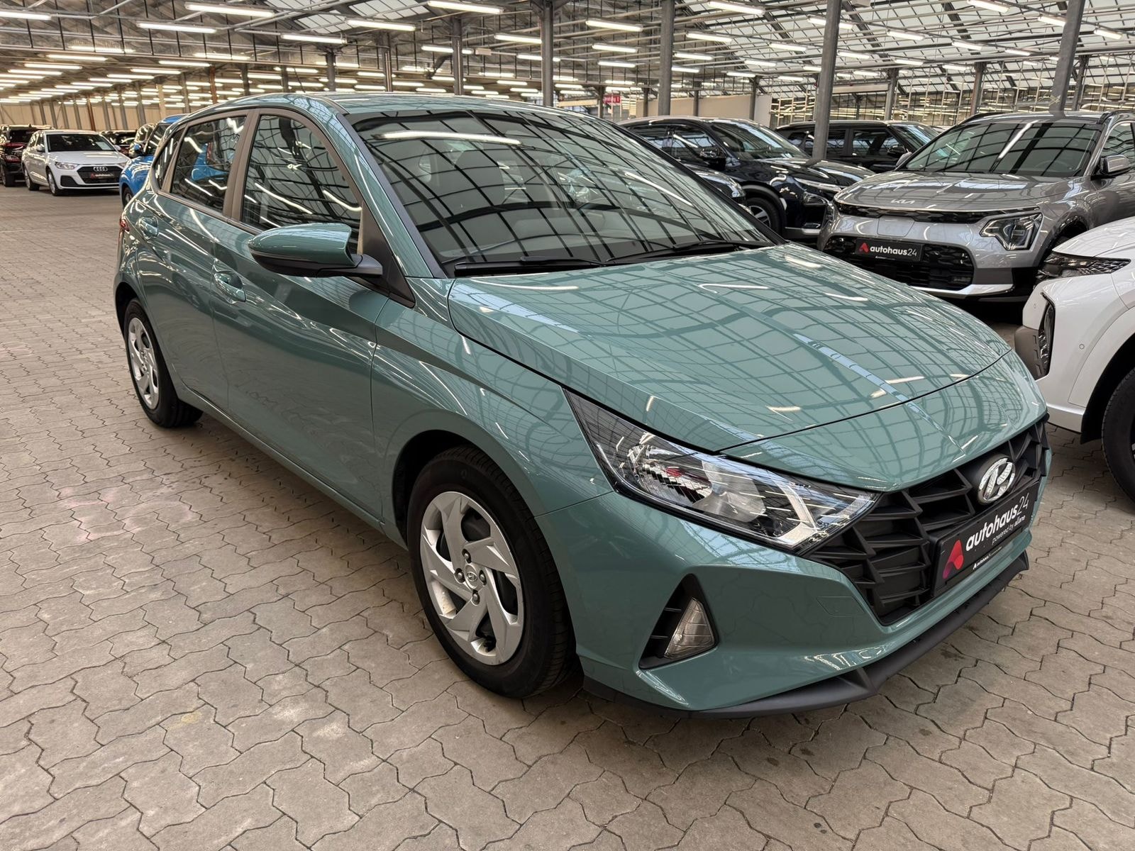 Hyundai i20 Limousine HYUNDAI i20 1.2 62kW Select Schräghecklimousine #1