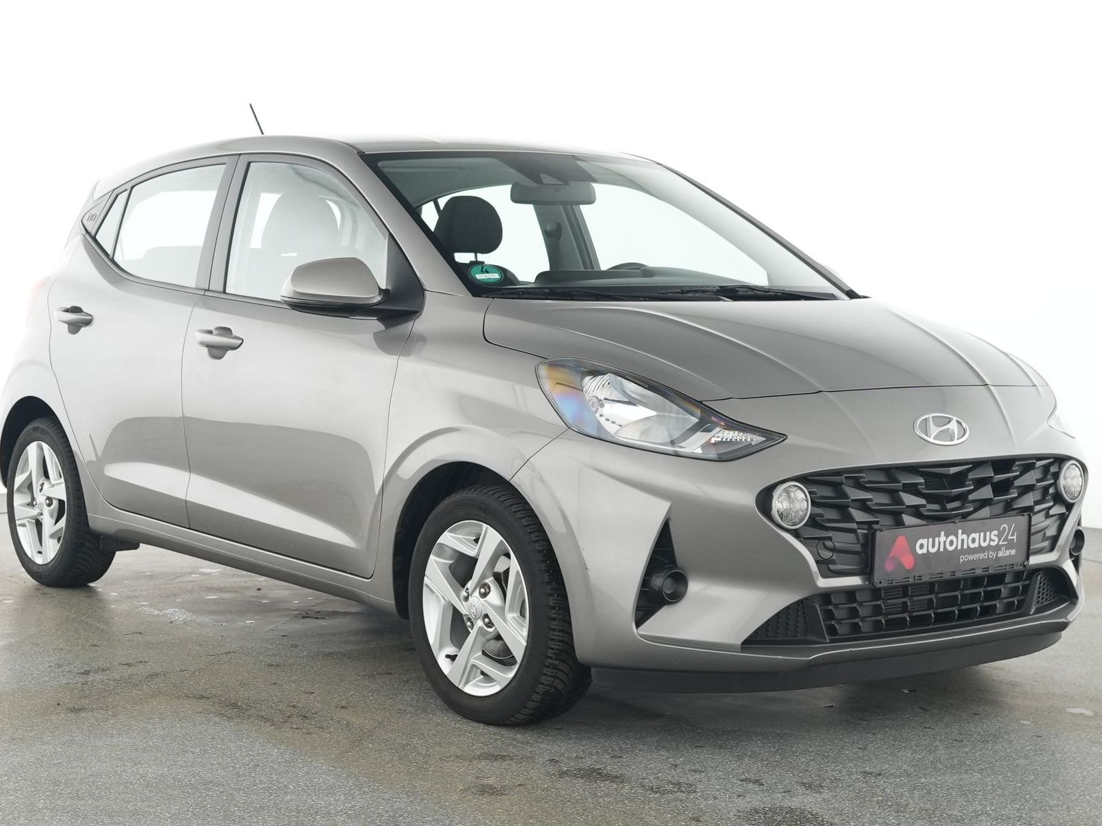 Hyundai i10 Limousine HYUNDAI i10 1.0 Trend AMT Schräghecklimousine #1