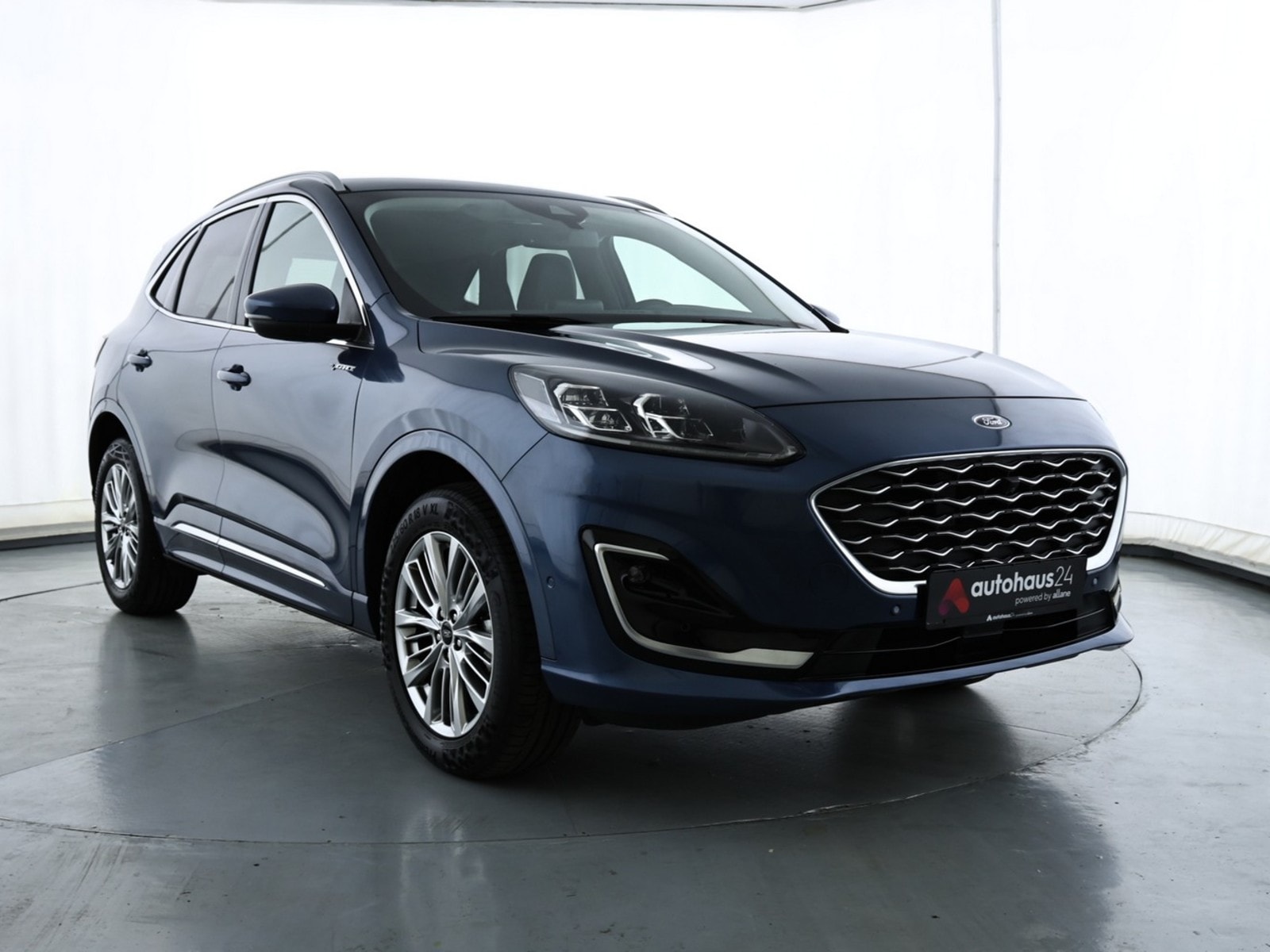 Ford Kuga SUV / Crossover / Geländewagen FORD Kuga 2.5 Duratec FHEV Vignale CVT Sports Utility Vehicle #1