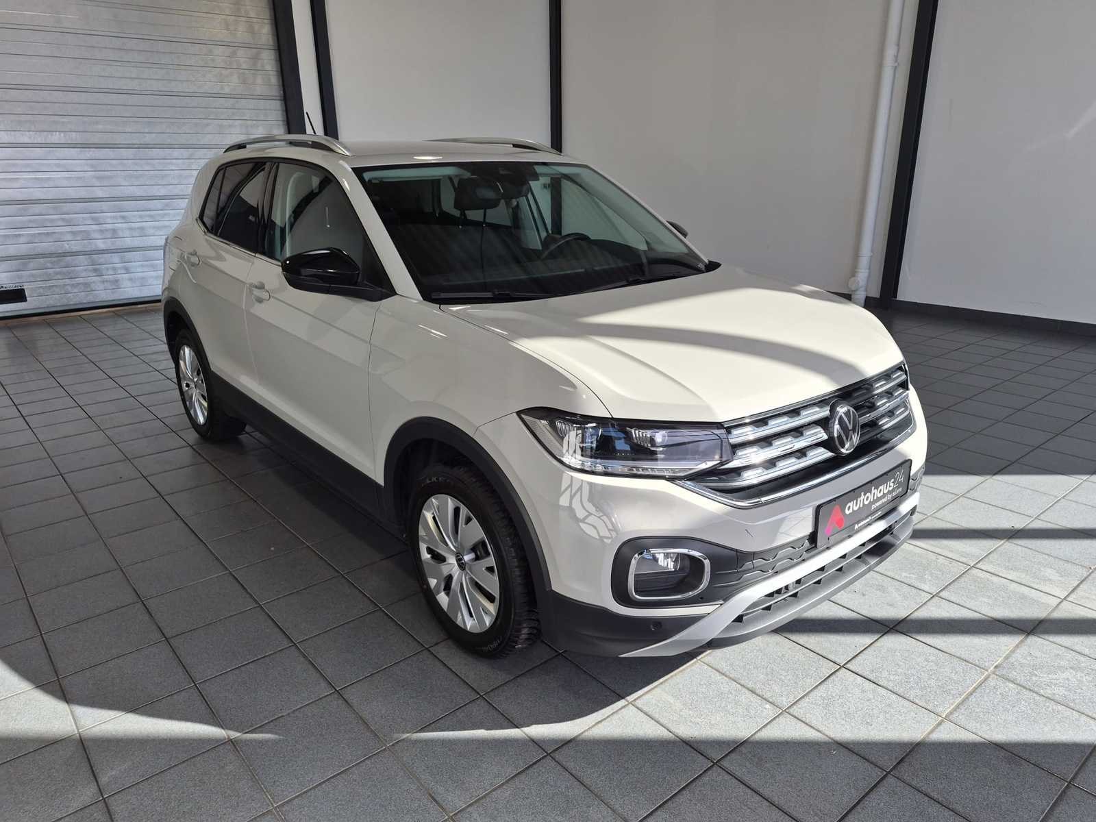 Volkswagen T-Cross SUV / Crossover / Geländewagen VOLKSWAGEN T-Cross 1.0 TSI OPF 81 kW DSG Style Sports Utility Vehicle #1