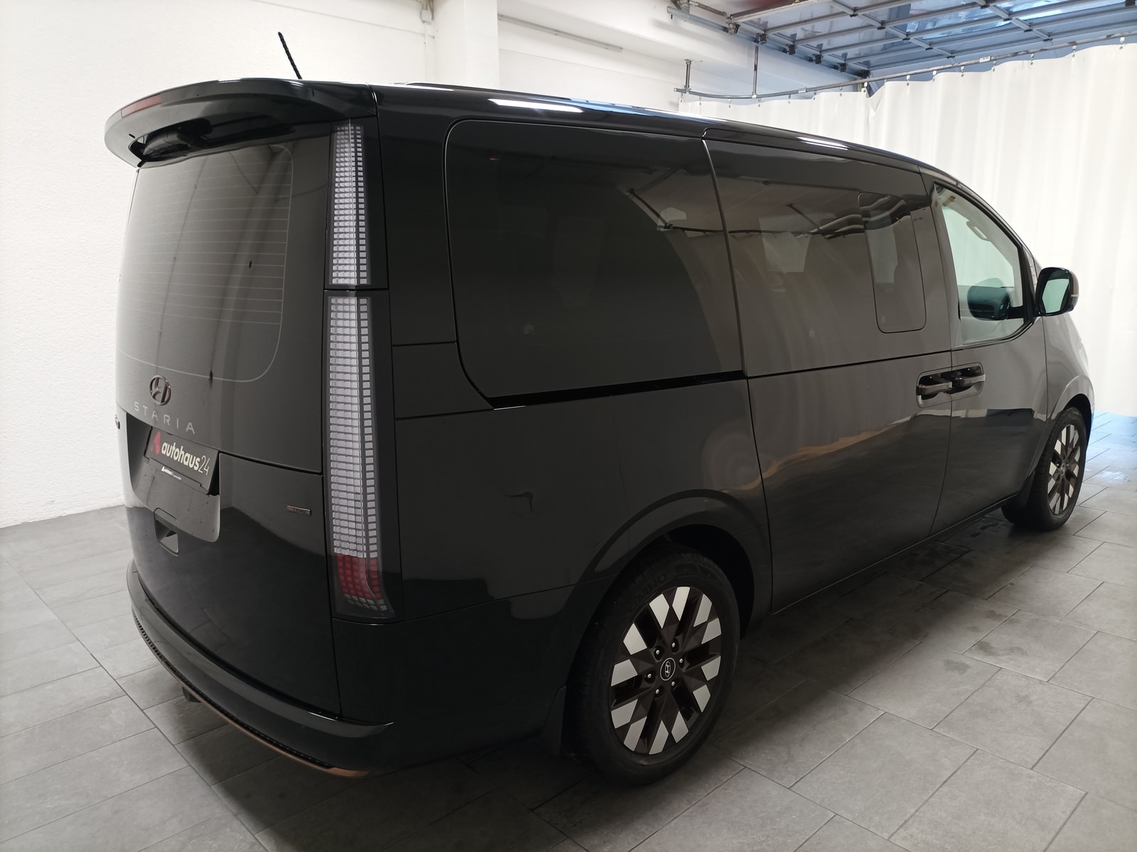 Hyundai STARIA Van STARIA 2.2 CRDi Signature 4WD (7-Sitzer) #5