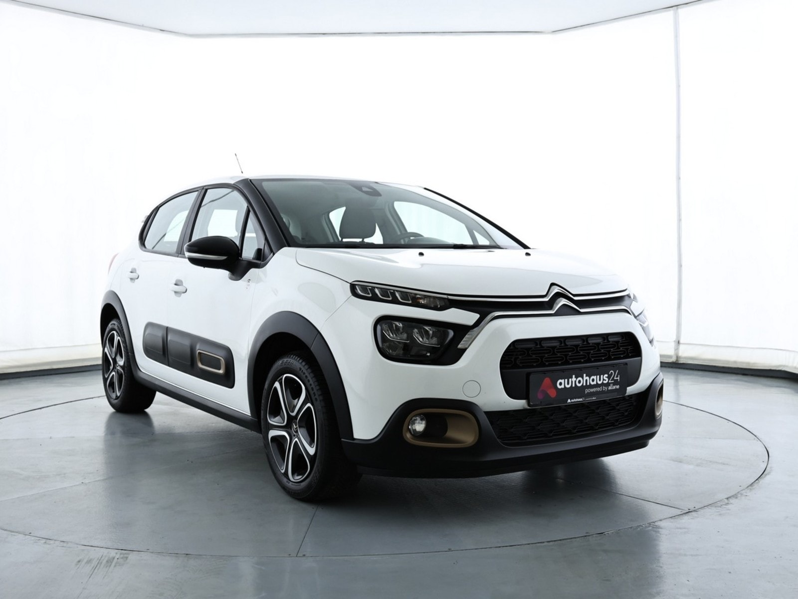 Citroën C3 Limousine CITROEN C3 PureTech 83 Stop&Start C-SERIES Schräghecklimousine #1