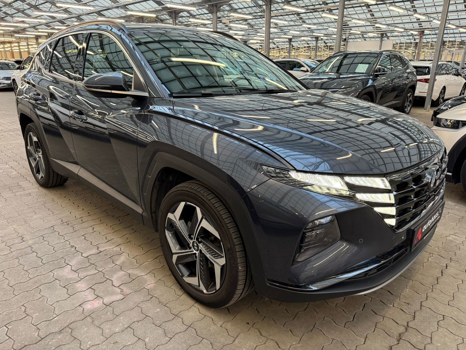 Hyundai Tucson SUV / Crossover / Geländewagen HYUNDAI Tucson 1.6 T-GDI Plug-in Hybrid 4WD Auto Sports Utility Vehicle #1