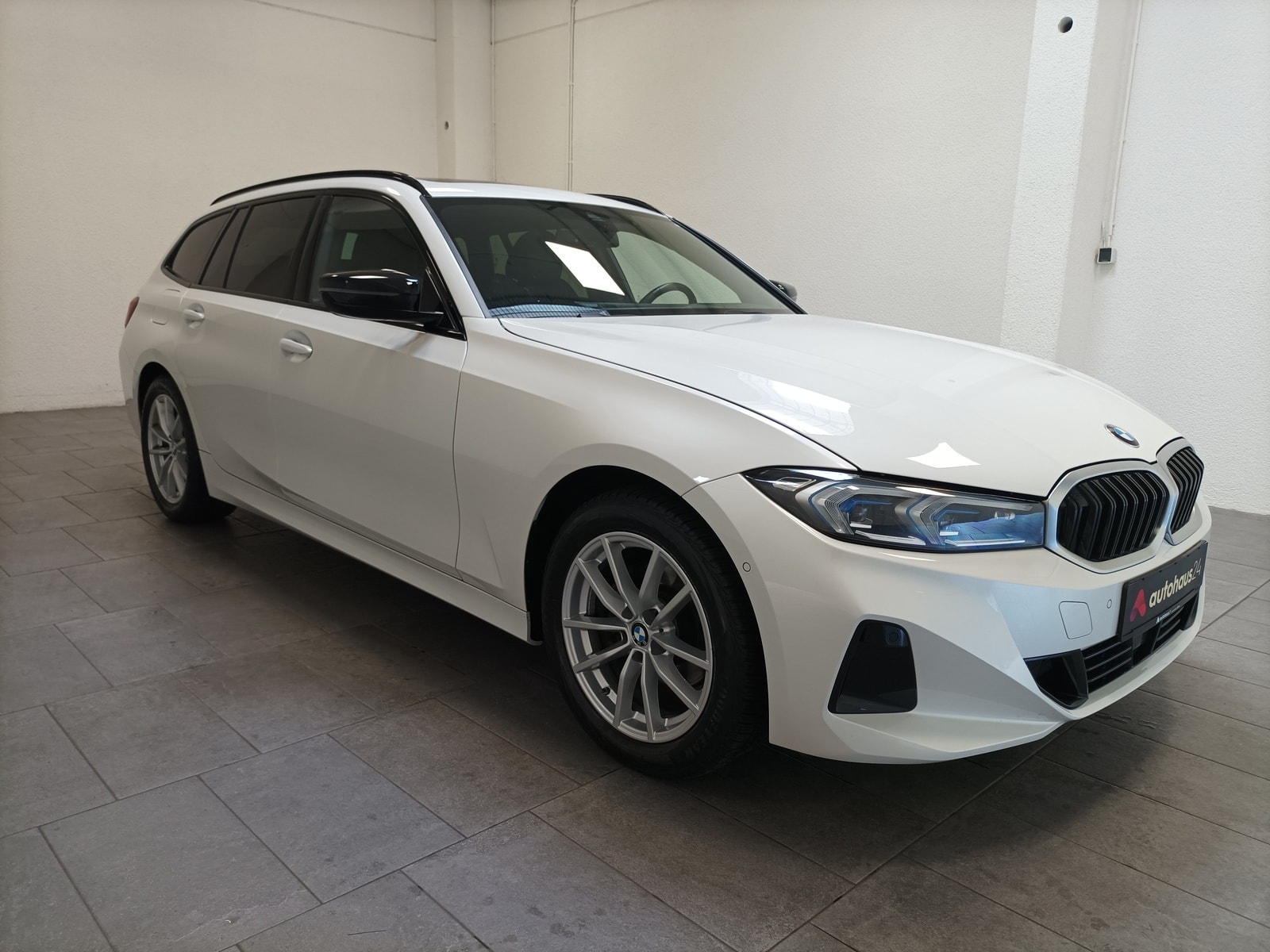BMW 3er-Reihe Kombi BMW 3er-Reihe 318i Touring Auto Kombi #1