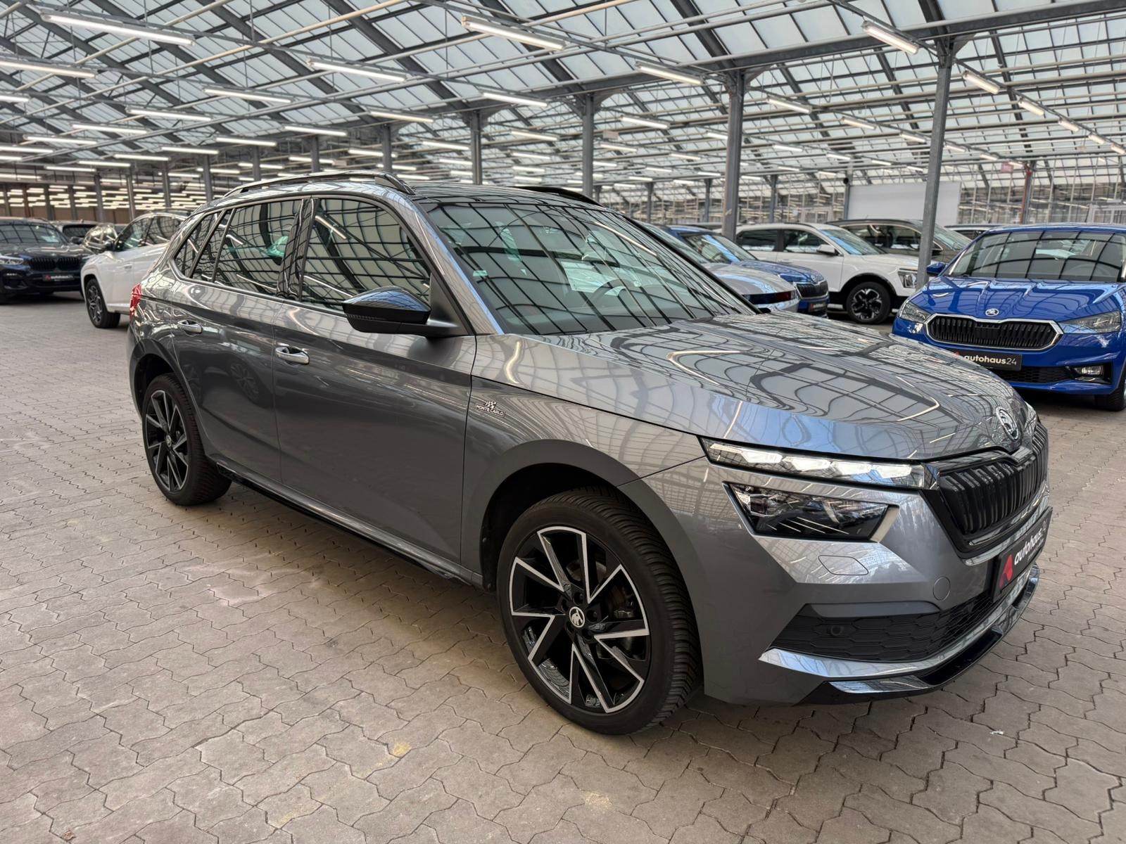 ŠKODA Kamiq SUV / Crossover / Geländewagen SKODA Kamiq 1.5 TSI ACT DSG MONTE CARLO Sports Utility Vehicle #1