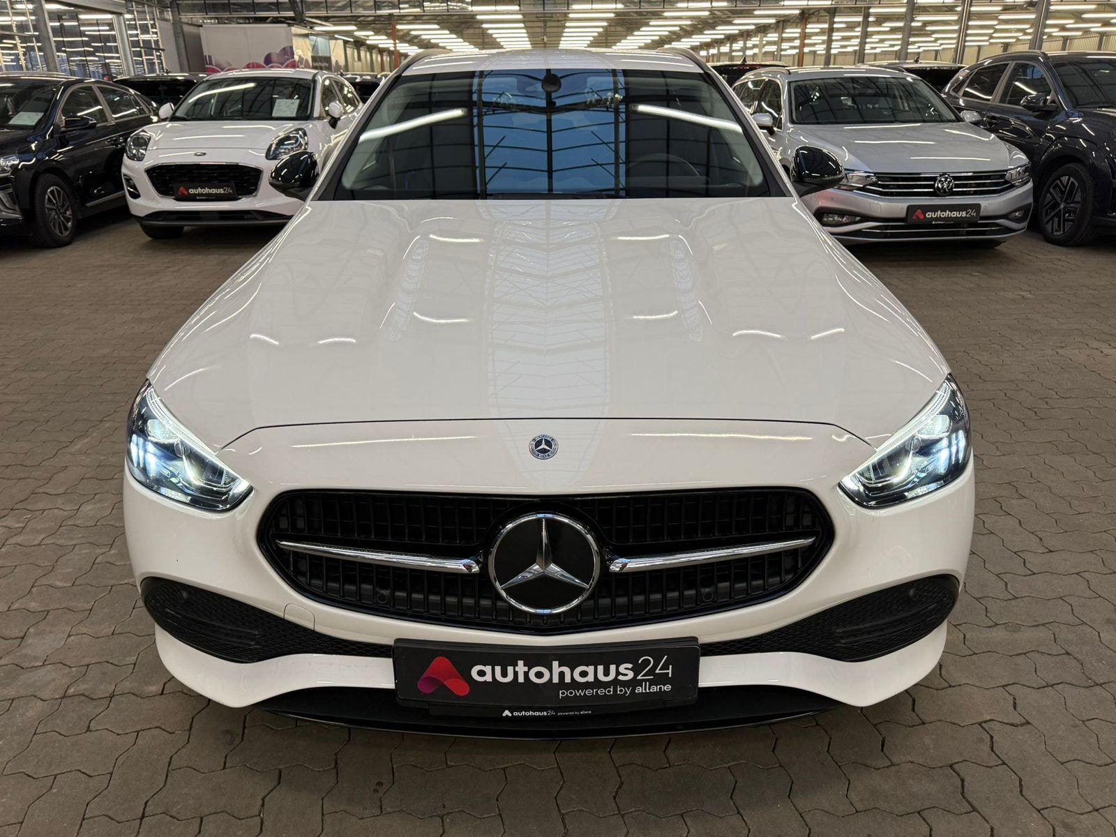 Mercedes Benz C-Klasse Kombi C 200 T Avantgarde 4Matic (EURO 6d) #2