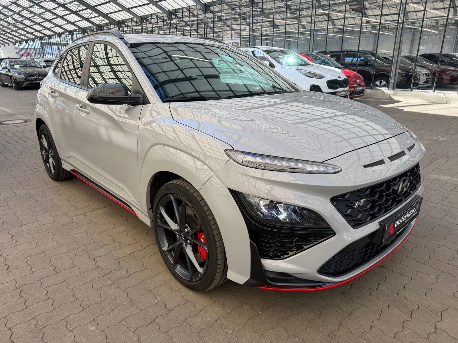 Hyundai Kona SUV / Crossover / Geländewagen HYUNDAI Kona 2.0 T-GDI N DCT Sports Utility Vehicle #1