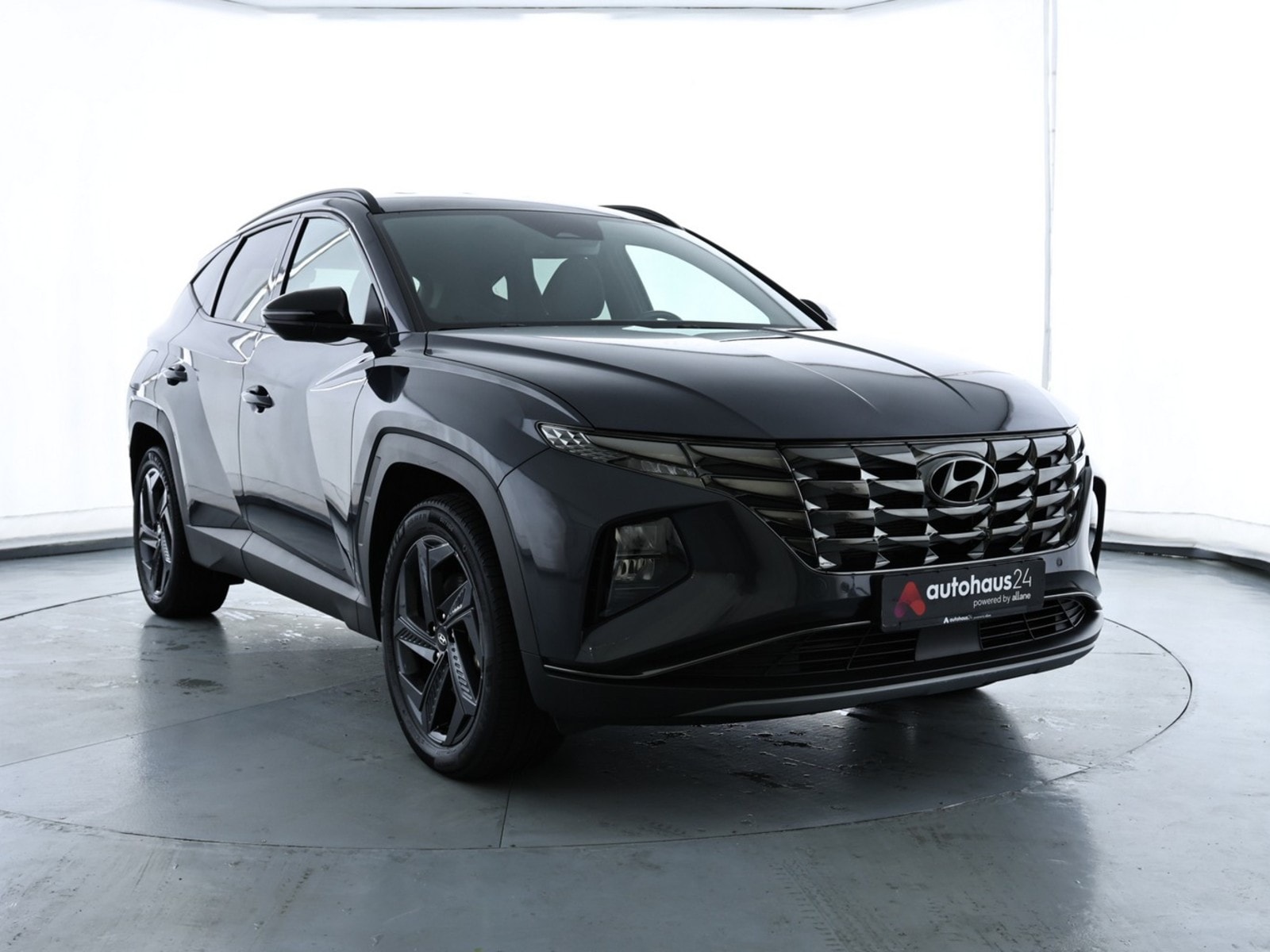 Hyundai Tucson SUV / Crossover / Geländewagen HYUNDAI Tucson 1.6 T-GDI Plug-in Hybrid 4WD Auto Sports Utility Vehicle #1