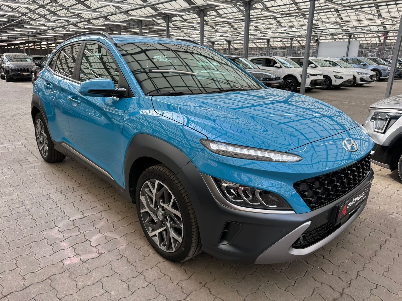 Hyundai Kona SUV / Crossover / Geländewagen HYUNDAI Kona 1.6 GDi Hybrid Prime DCT Sports Utility Vehicle #1