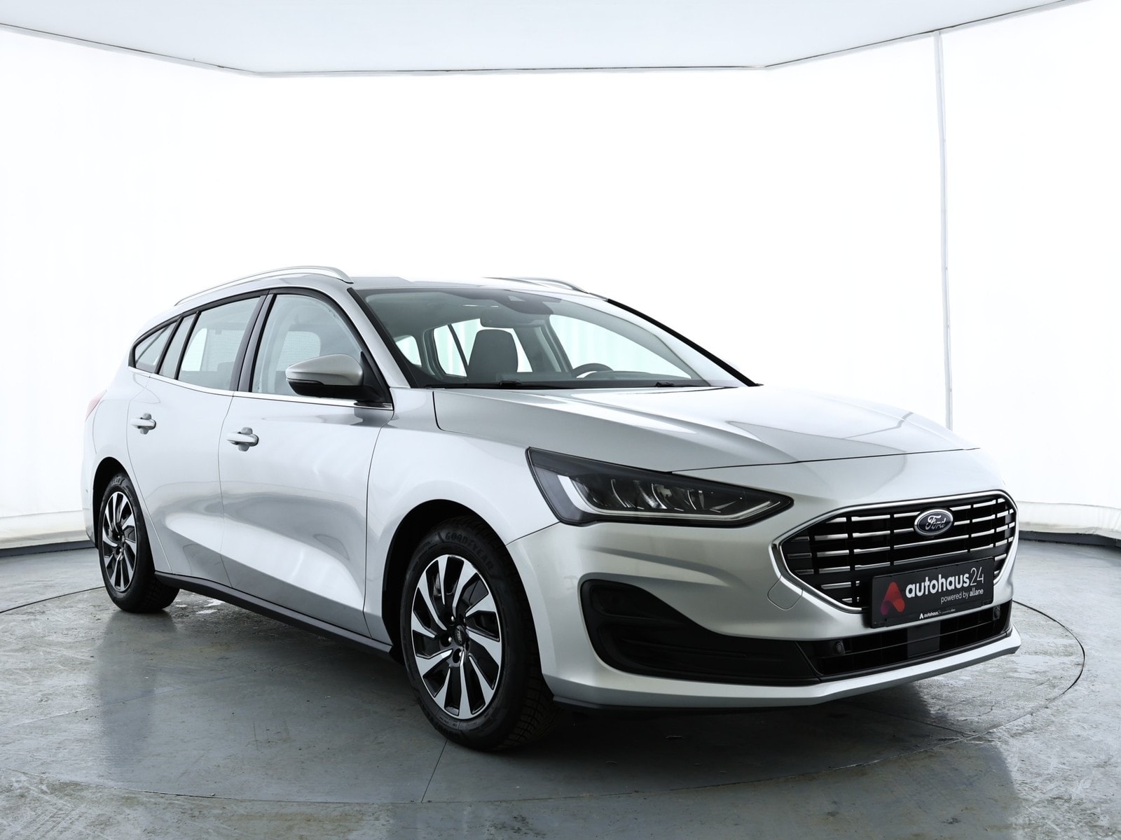 Ford Focus Kombi FORD Focus 1,5 EcoBlue Titanium Turnier Auto Kombi #1