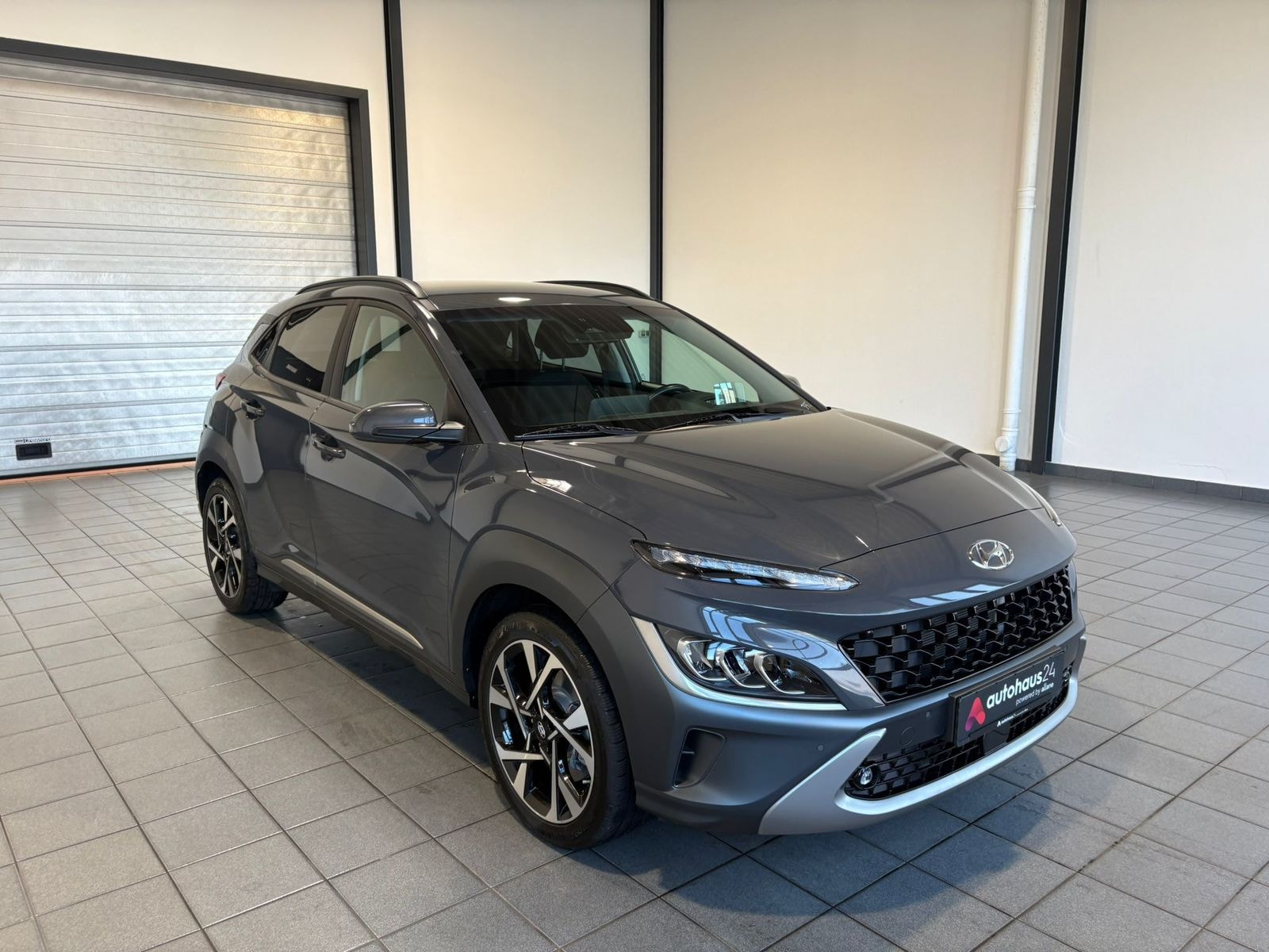 Hyundai Kona SUV / Crossover / Geländewagen HYUNDAI Kona 1.6 T-GDI Prime DCT Sports Utility Vehicle #1