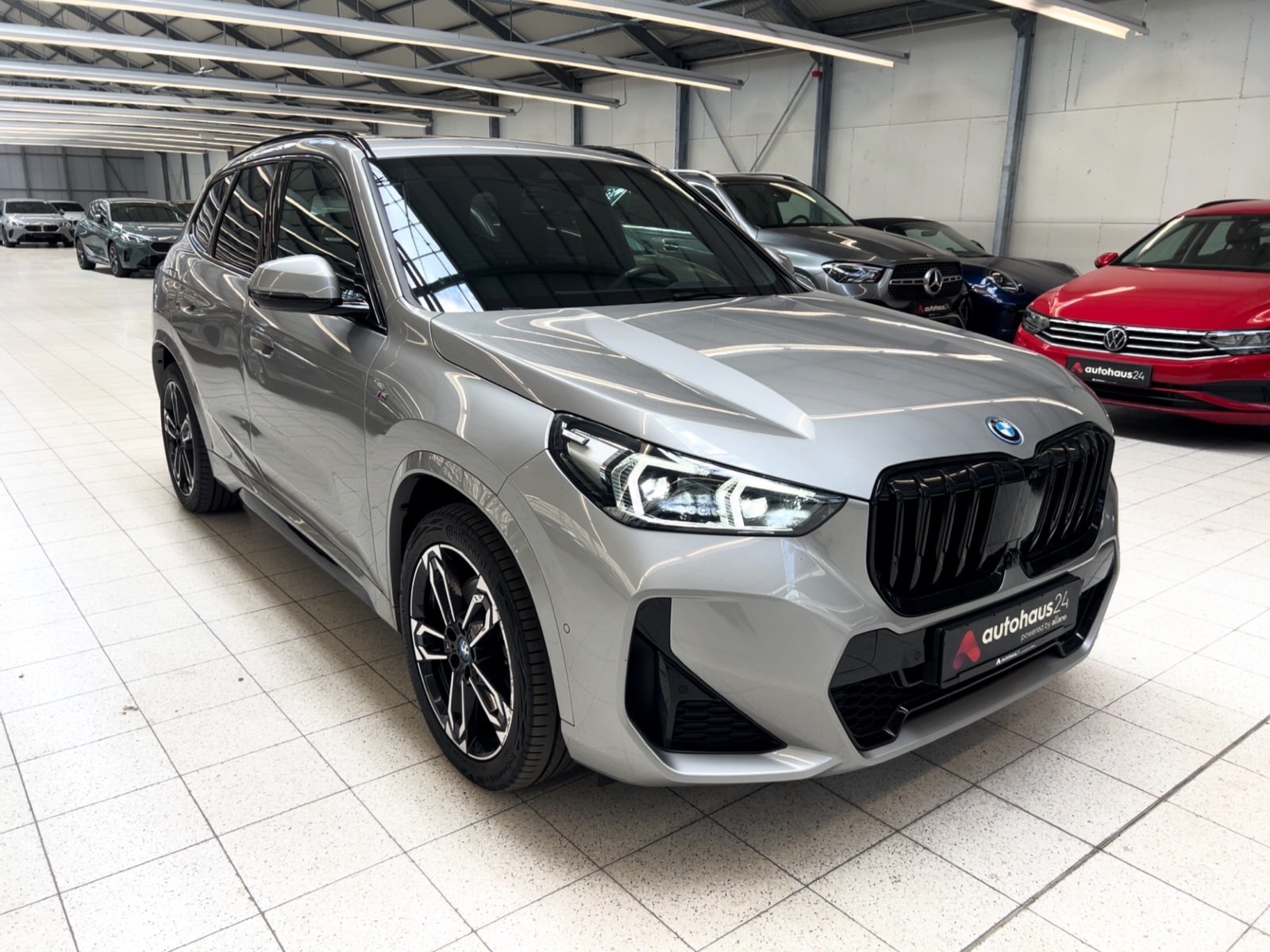 BMW X1 SUV / Crossover / Geländewagen BMW X1 xDrive30e Steptronic Sports Utility Vehicle #1