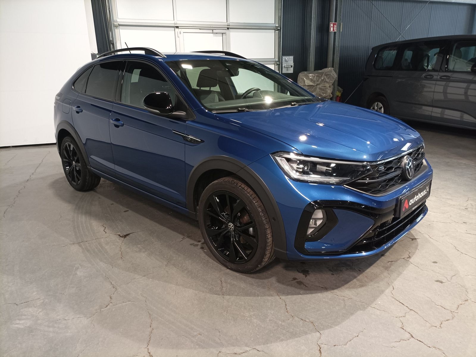 Volkswagen Taigo SUV / Crossover / Geländewagen VOLKSWAGEN Taigo 1.5 TSI OPF DSG R-Line Sports Utility Vehicle #1