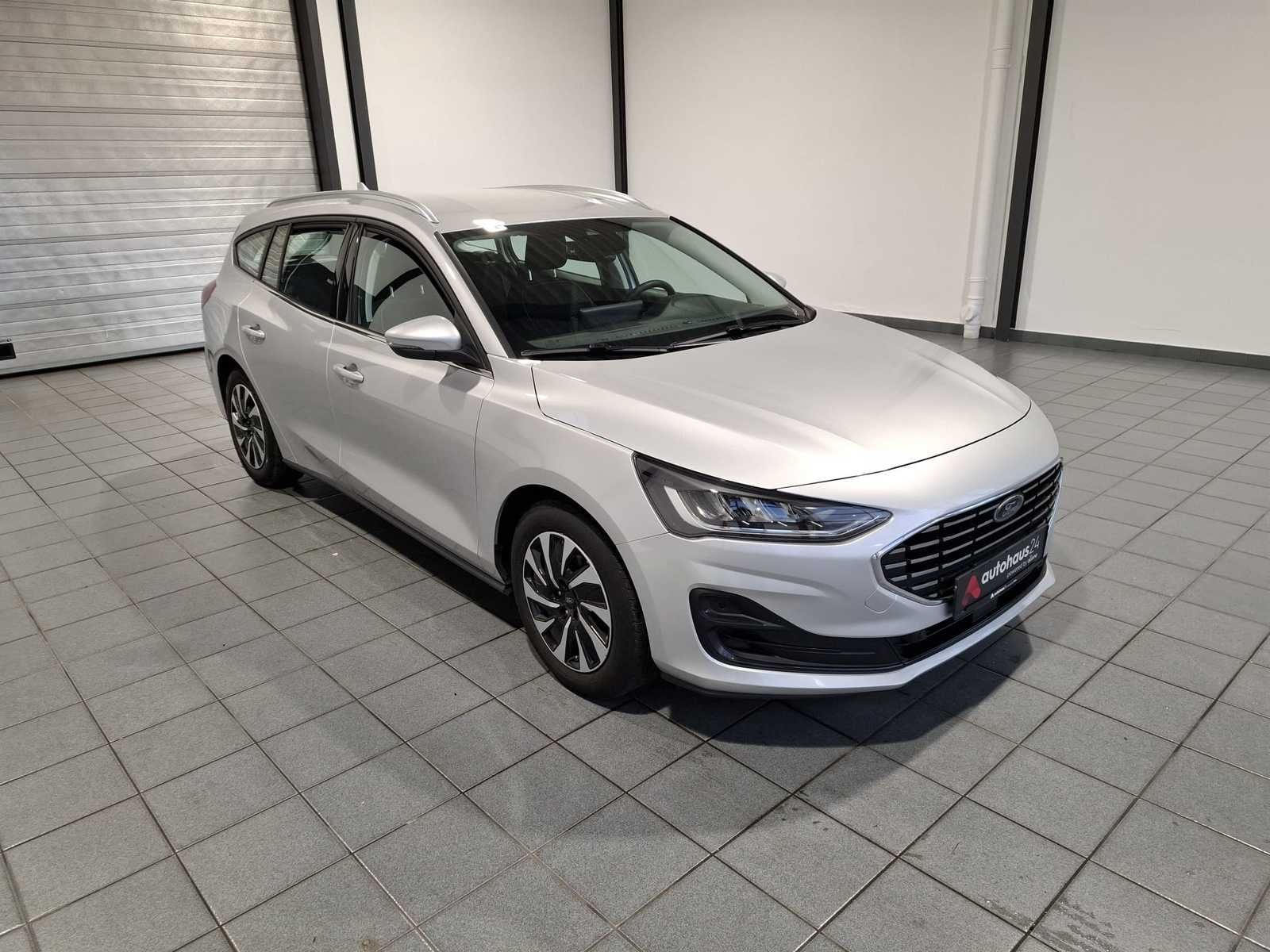 Ford Focus Kombi FORD Focus 1,5 EcoBlue Titanium Turnier Auto Kombi #1