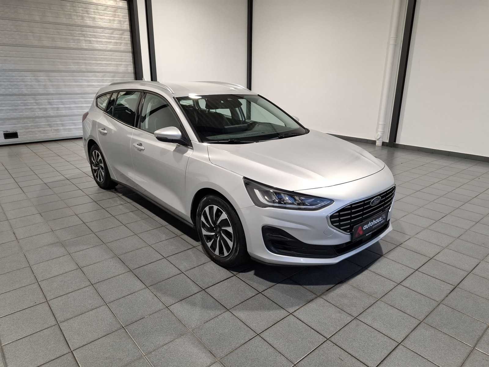 Ford Focus Kombi FORD Focus 1,5 EcoBlue Titanium Turnier Auto Kombi #1