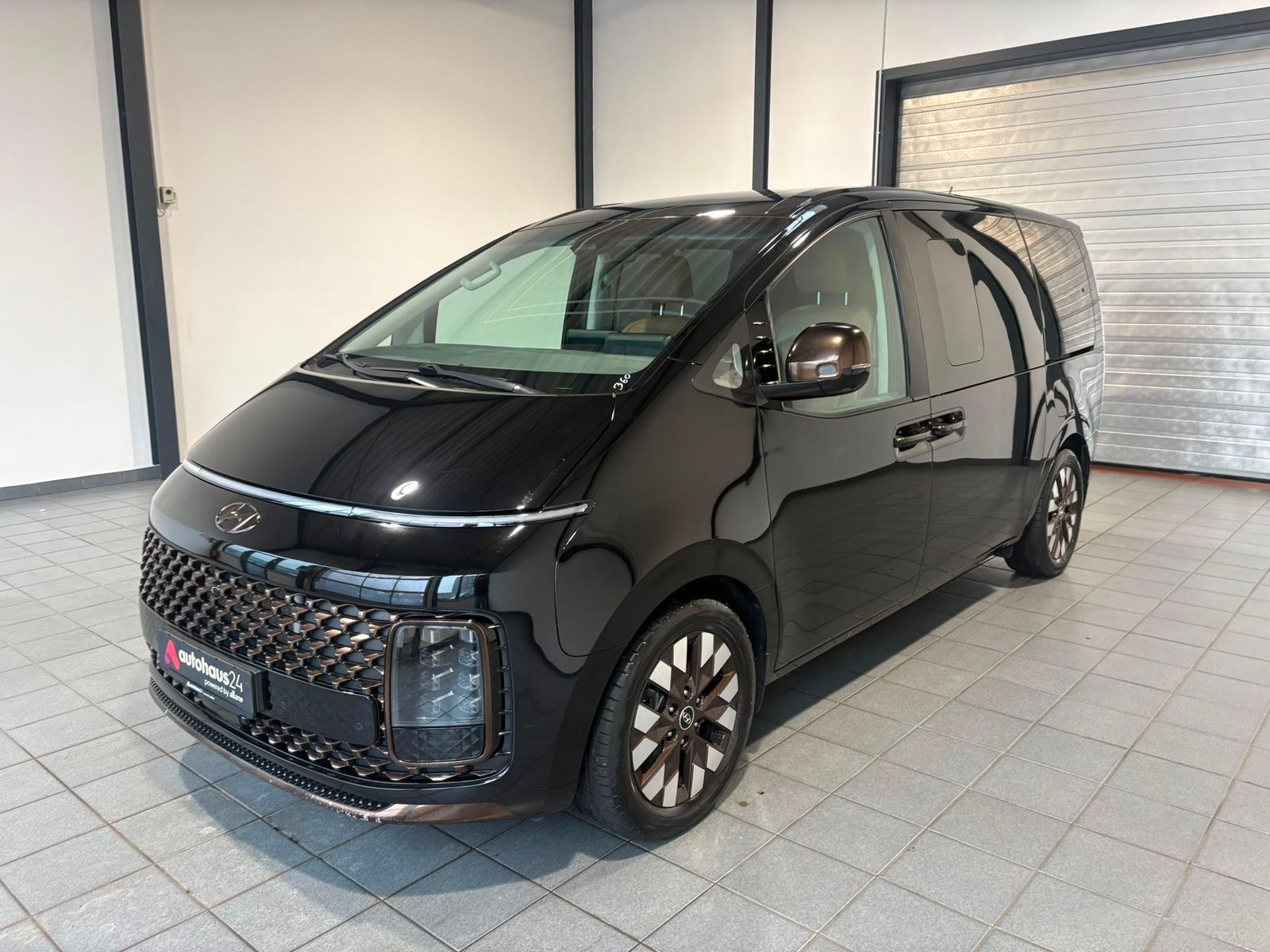 Hyundai STARIA Andere STARIA 2.2 CRDi Signature 4WD (7-Sitzer) #3