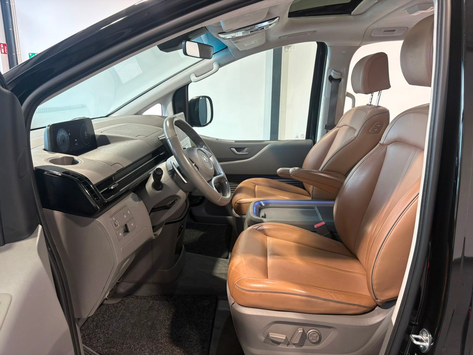 Hyundai STARIA Andere STARIA 2.2 CRDi Signature 4WD (7-Sitzer) #8