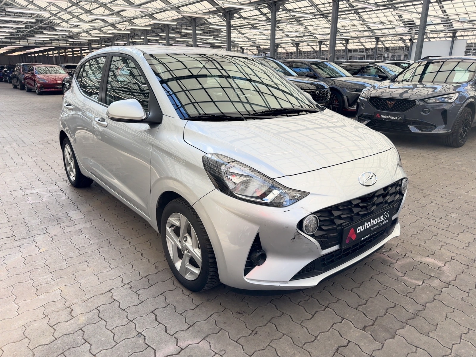 Hyundai i10 Schräghecklimousine HYUNDAI i10 1.2 Trend AMT Schräghecklimousine #1