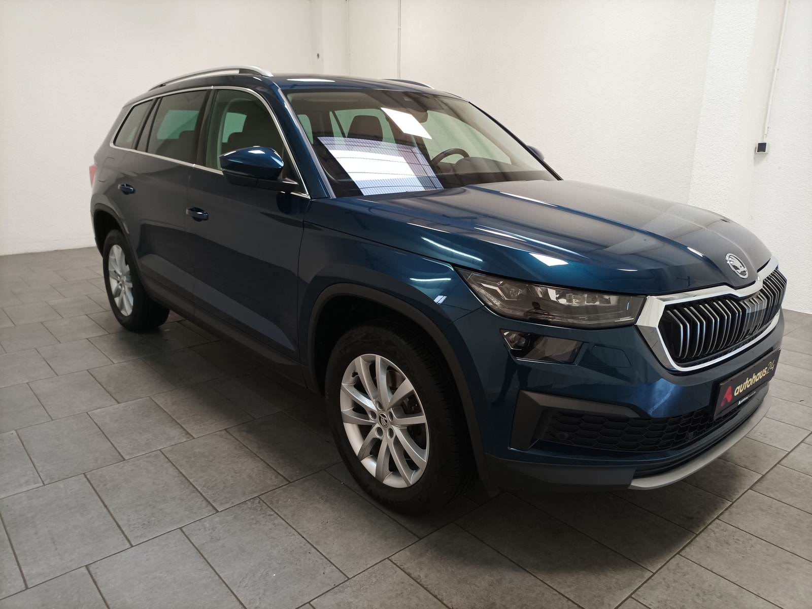 ŠKODA Kodiaq SUV / Crossover / Geländewagen SKODA Kodiaq 2.0 TDI SCR DSG STYLE Sports Utility Vehicle #1