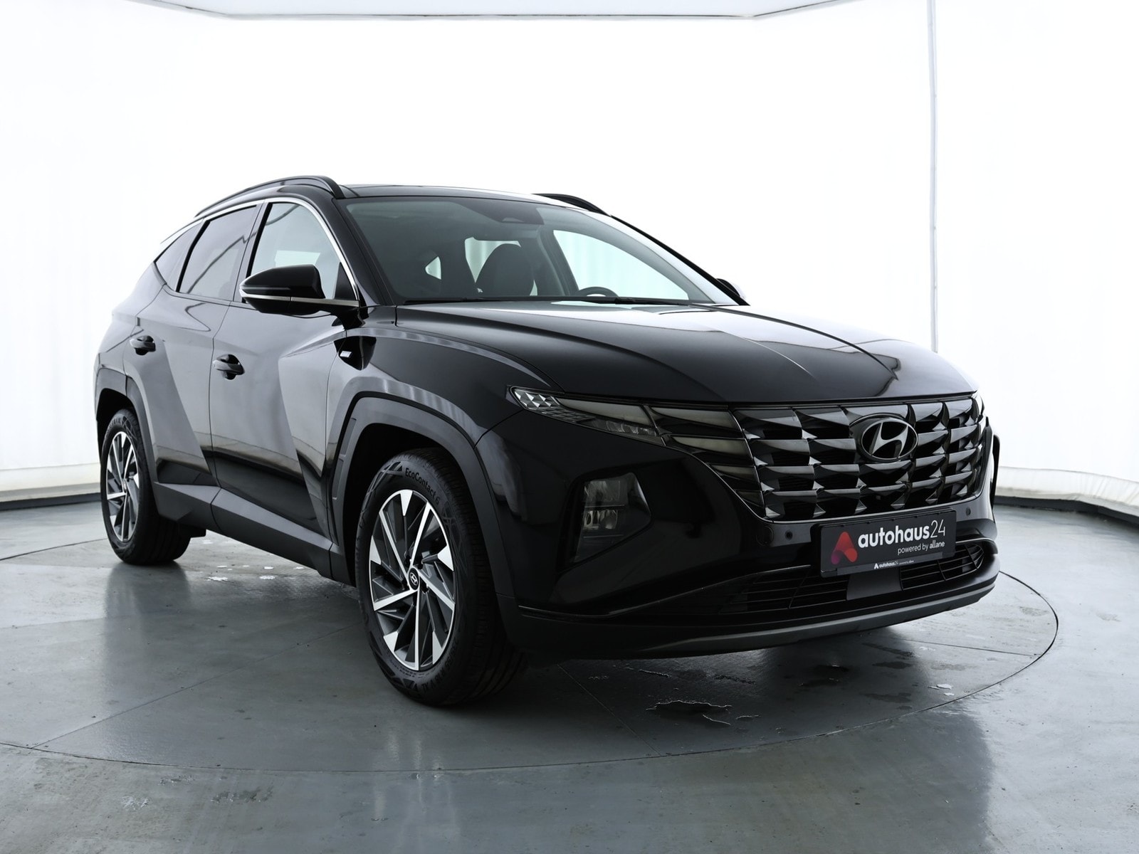 Hyundai Tucson SUV / Crossover / Geländewagen HYUNDAI Tucson 1.6 CRDi 100kW 48V Trend DCT 4WD Sports Utility Vehicle #1