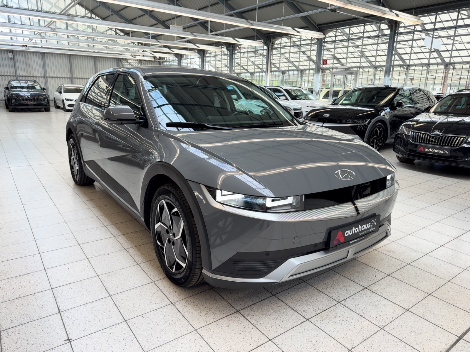 Hyundai IONIQ 5 Limousine HYUNDAI IONIQ 5 58 kWh Heckantrieb Sports Utility Vehicle #1